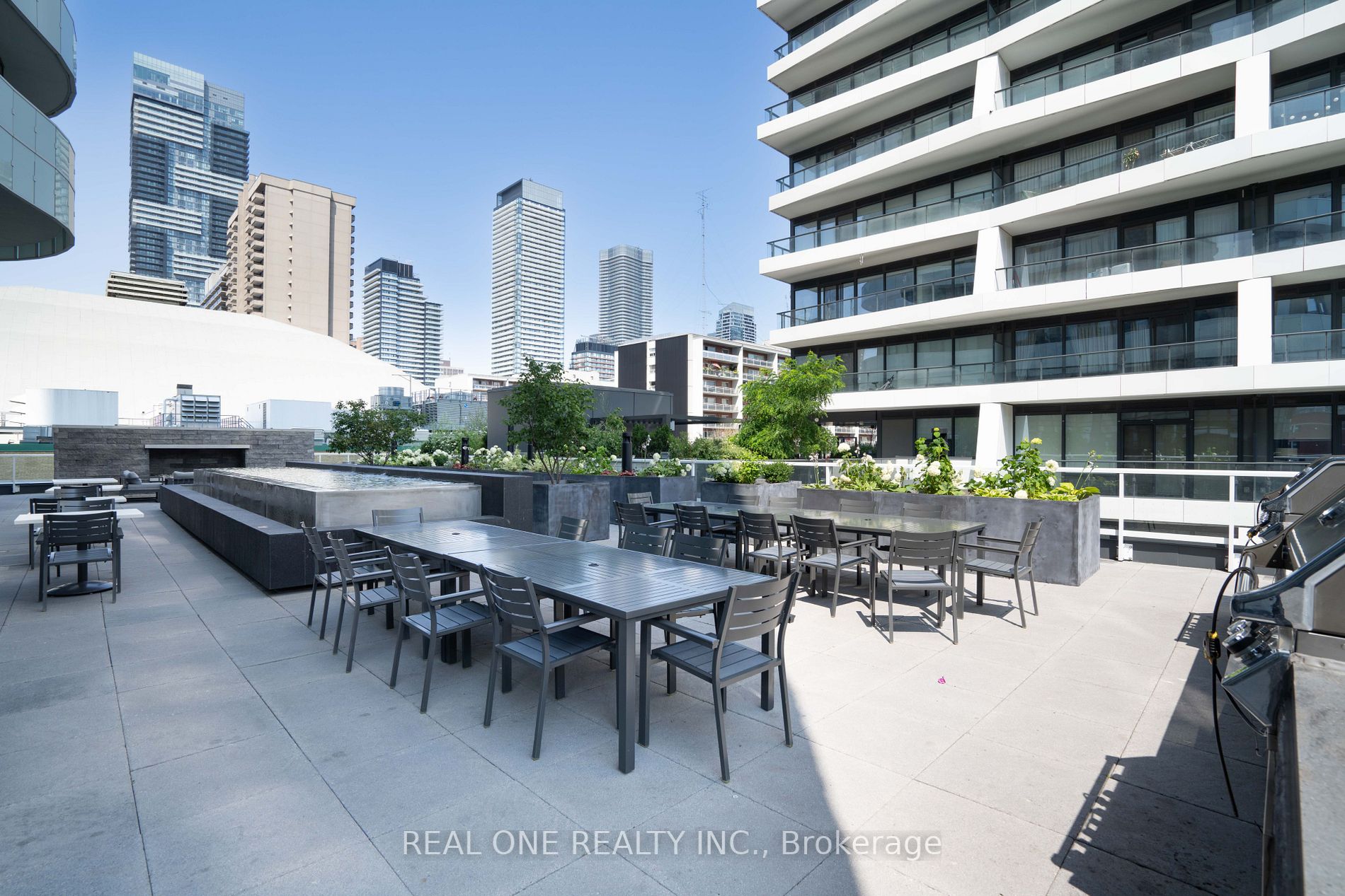 403 Church St, #2112