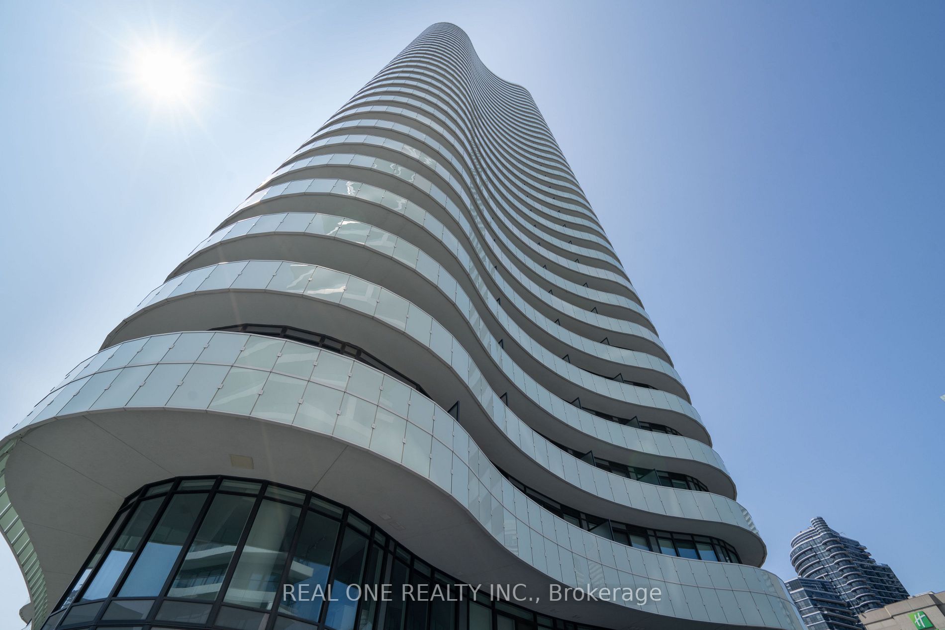 403 Church St, #2112