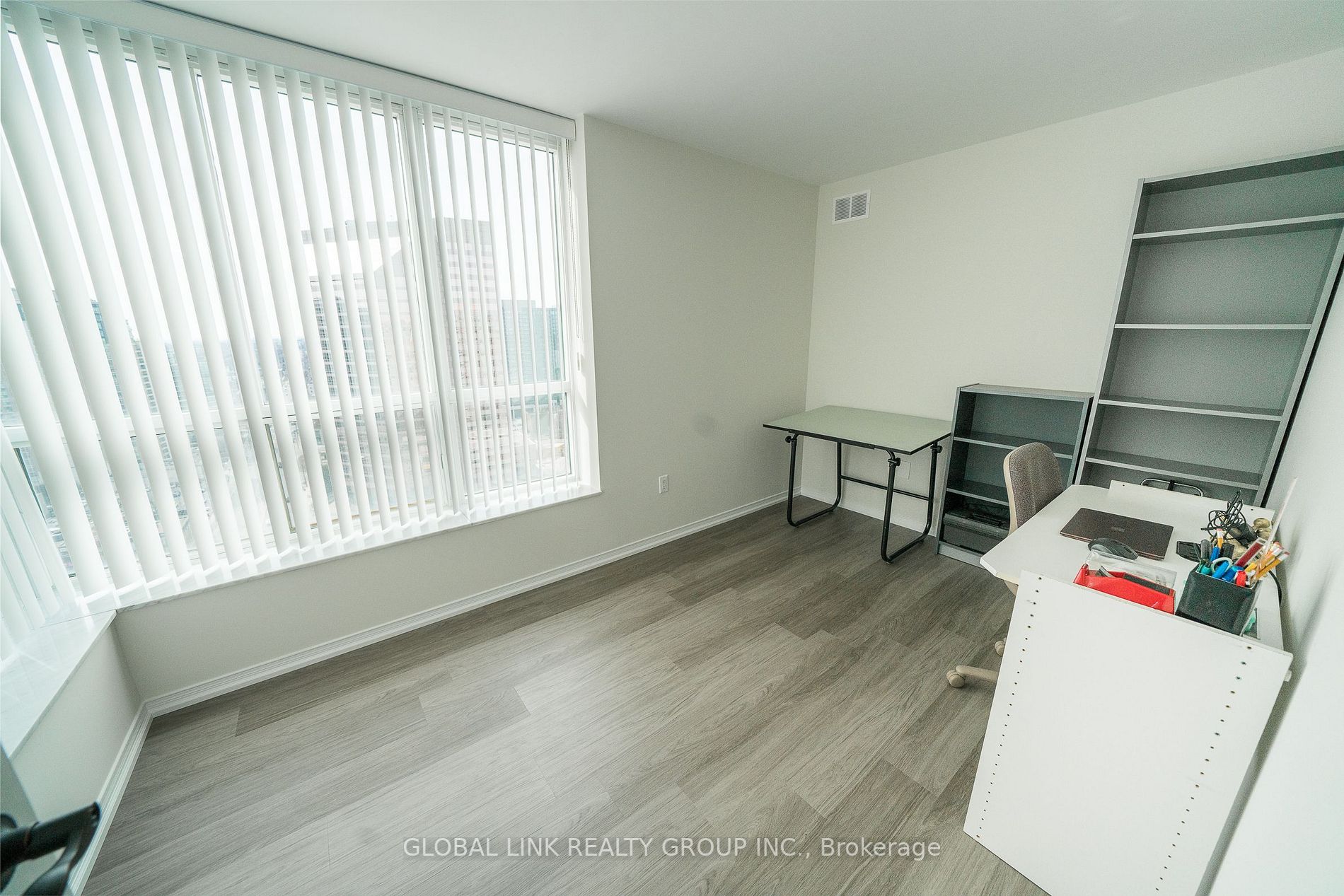 3 Pemberton Ave, #2302