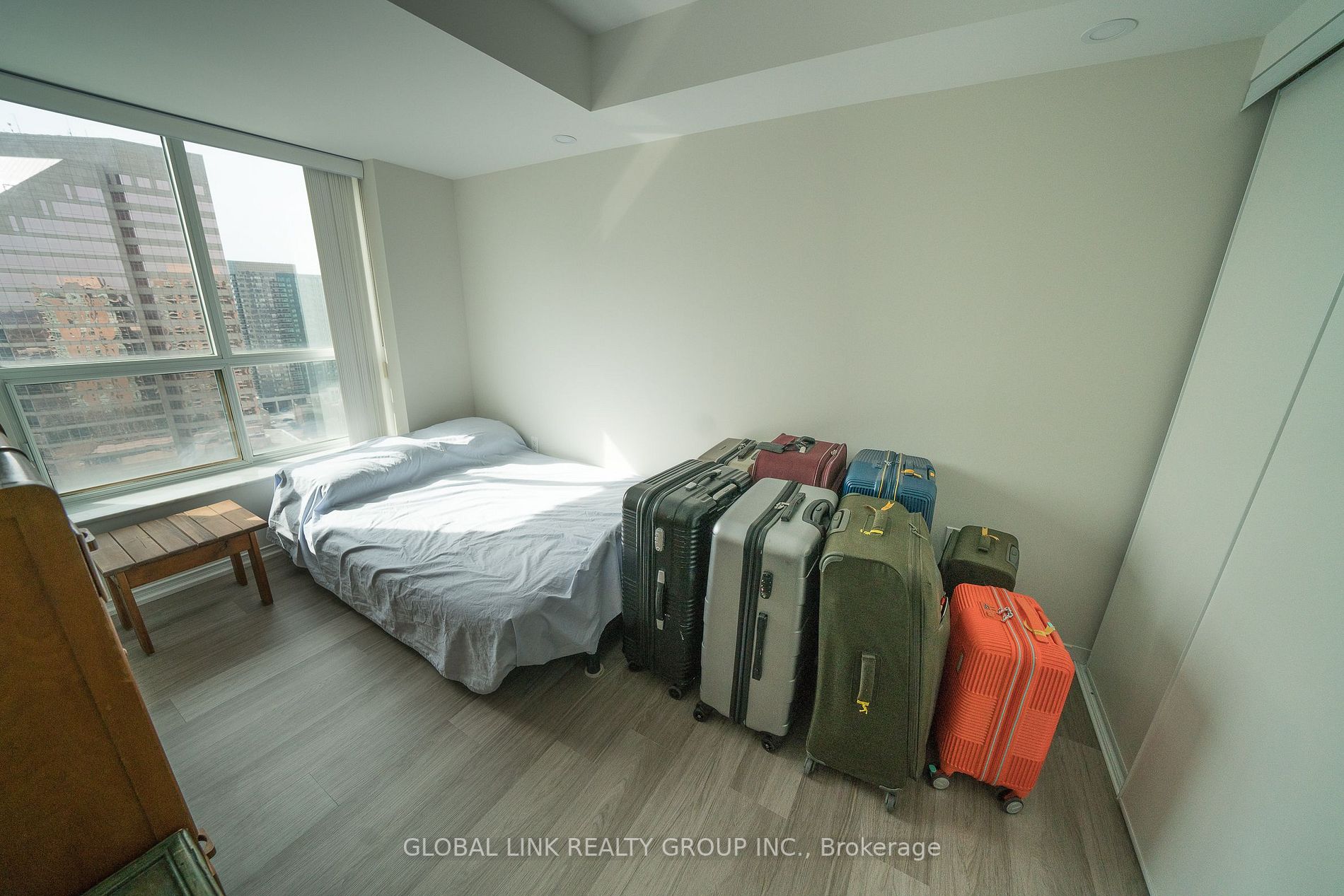 3 Pemberton Ave, #2302
