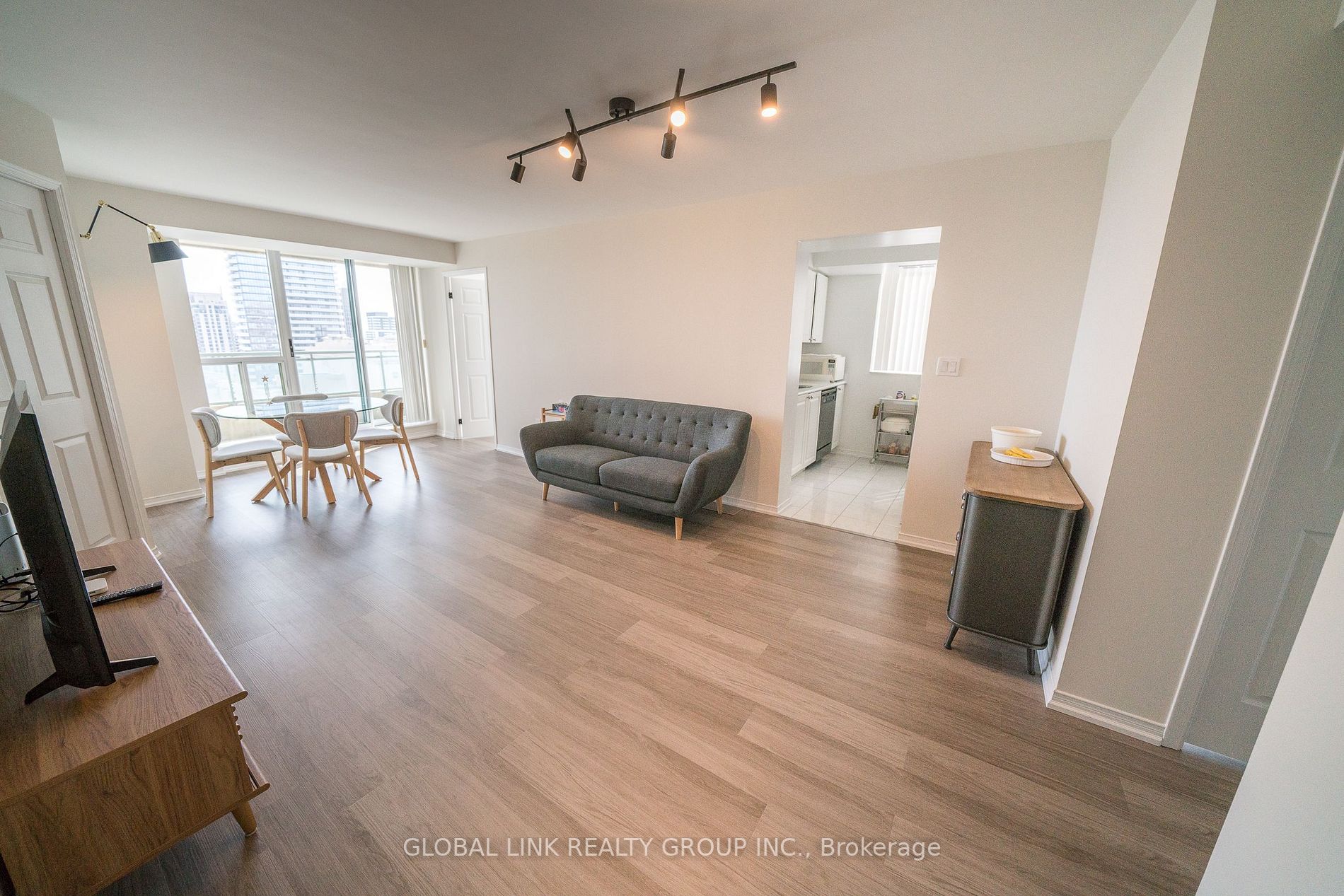 3 Pemberton Ave, #2302