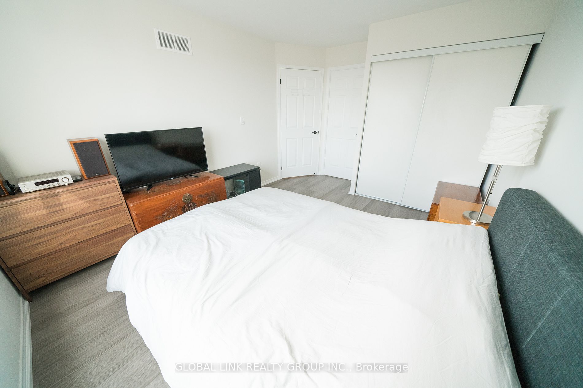 3 Pemberton Ave, #2302