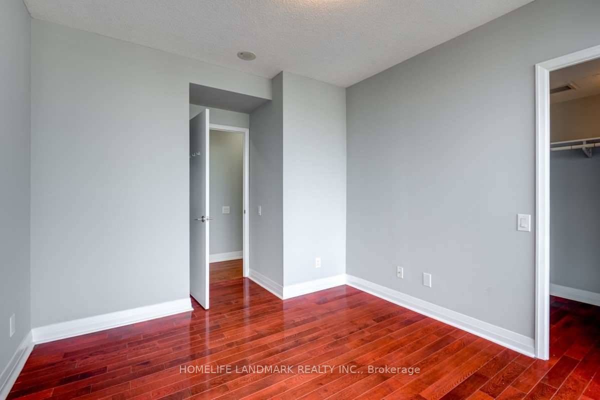 25 Carlton St, #2902