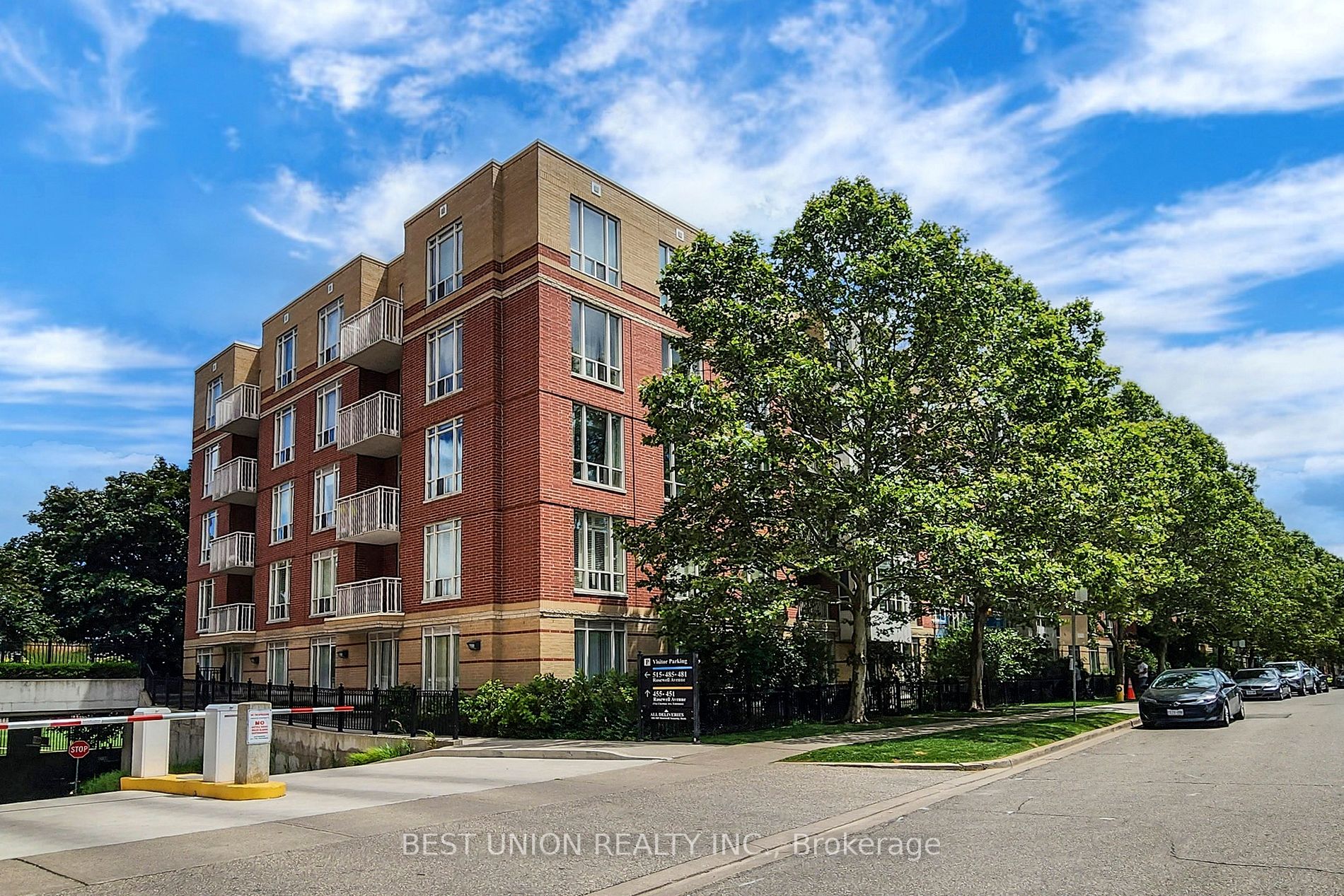 485 Rosewell Ave, #512