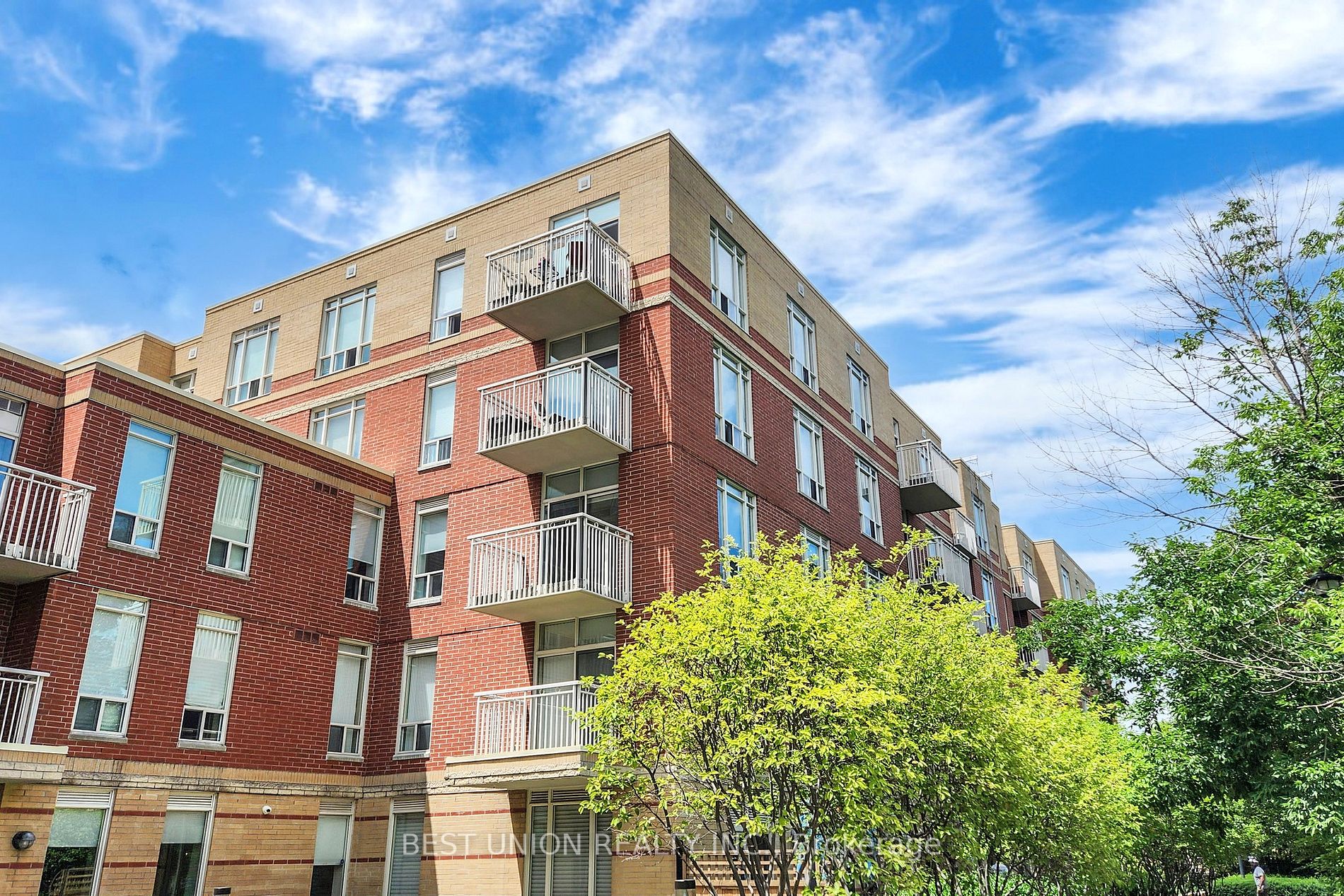 485 Rosewell Ave, #512