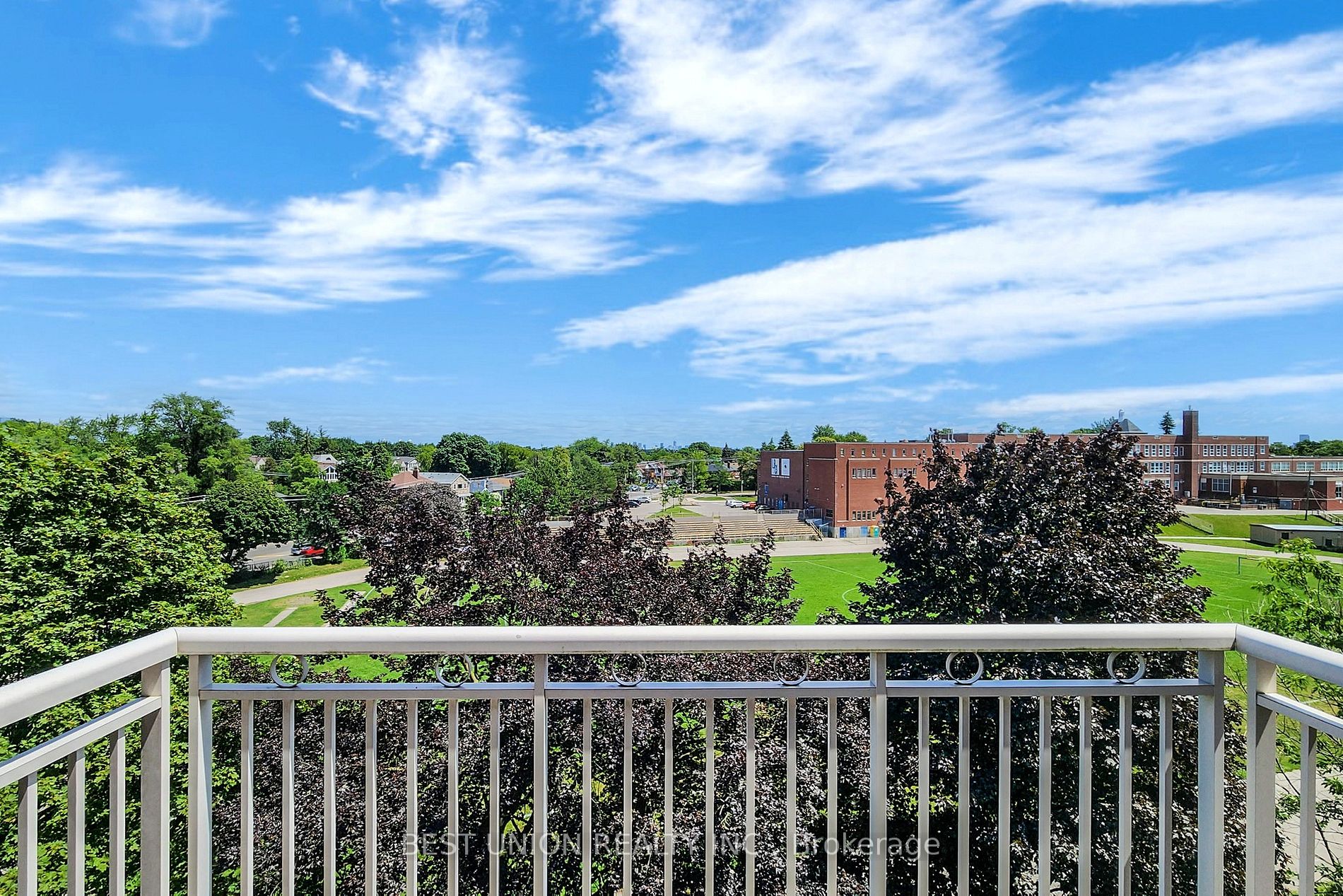 485 Rosewell Ave, #512