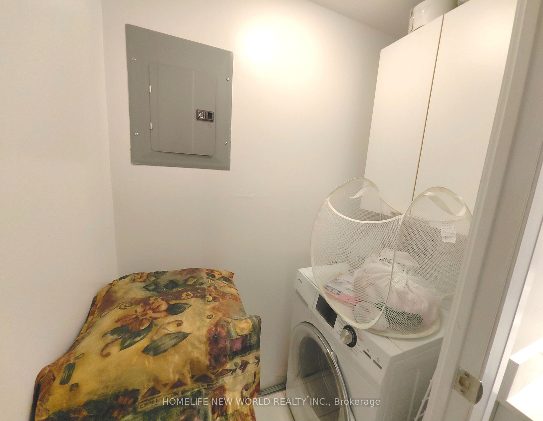 111 Elizabeth Street, #951