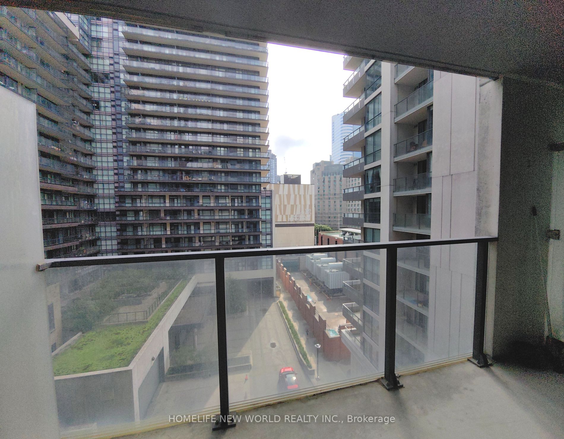 111 Elizabeth Street, #951