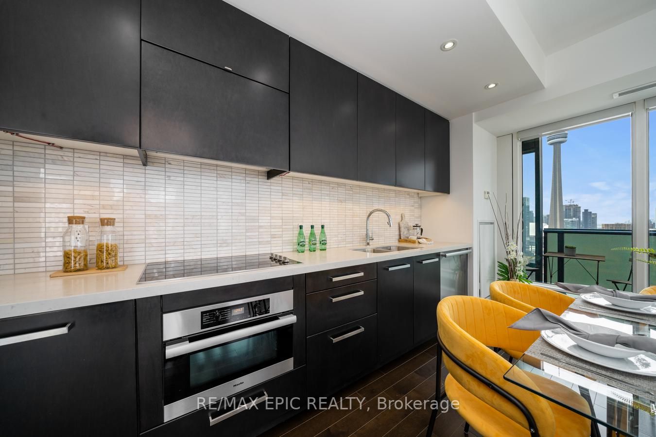 8 The Esplanade, #3005