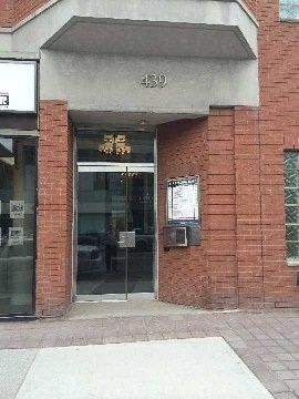 439 Spadina Rd, #304