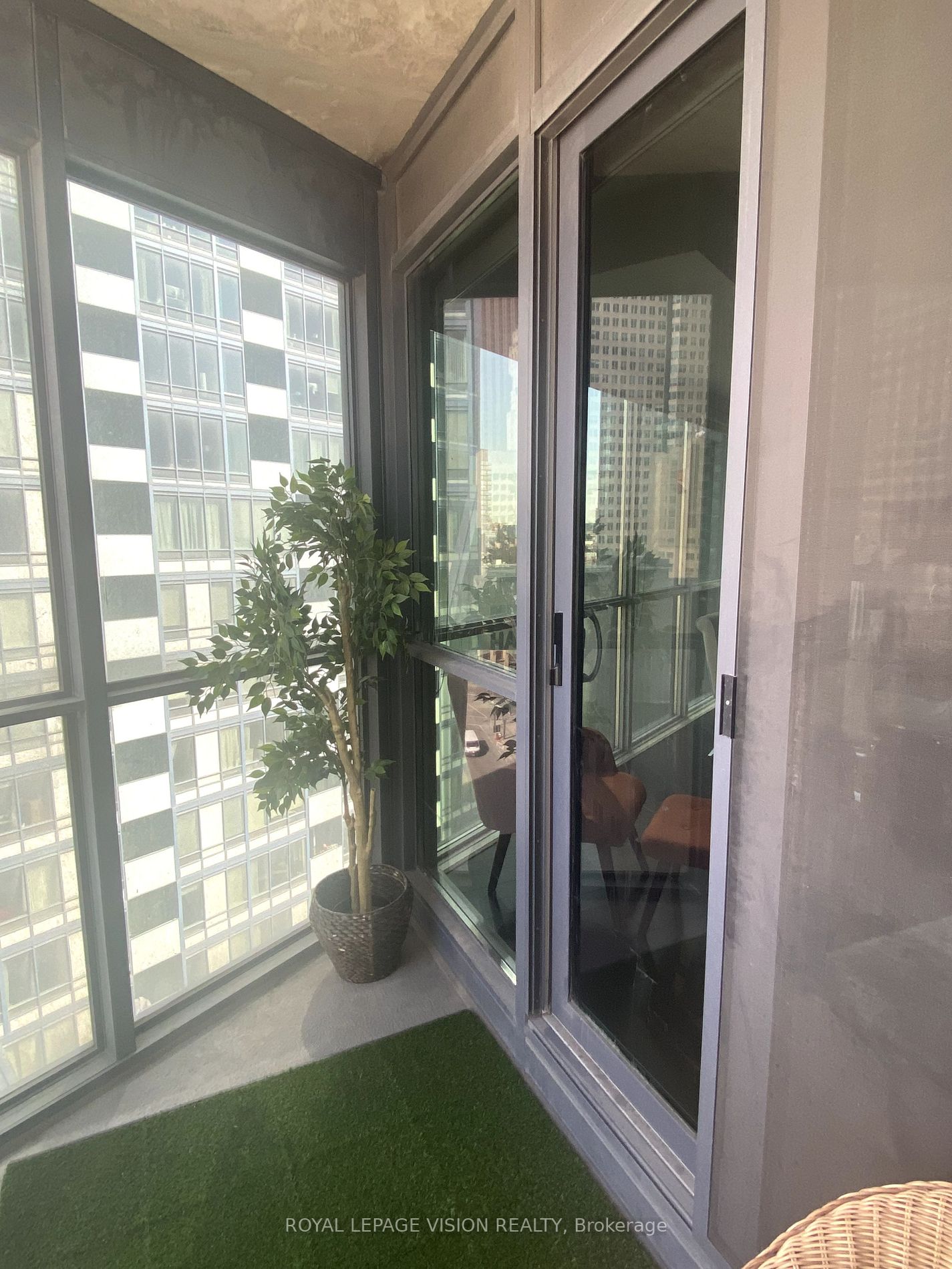 1 The Esplanade Ave, #1104