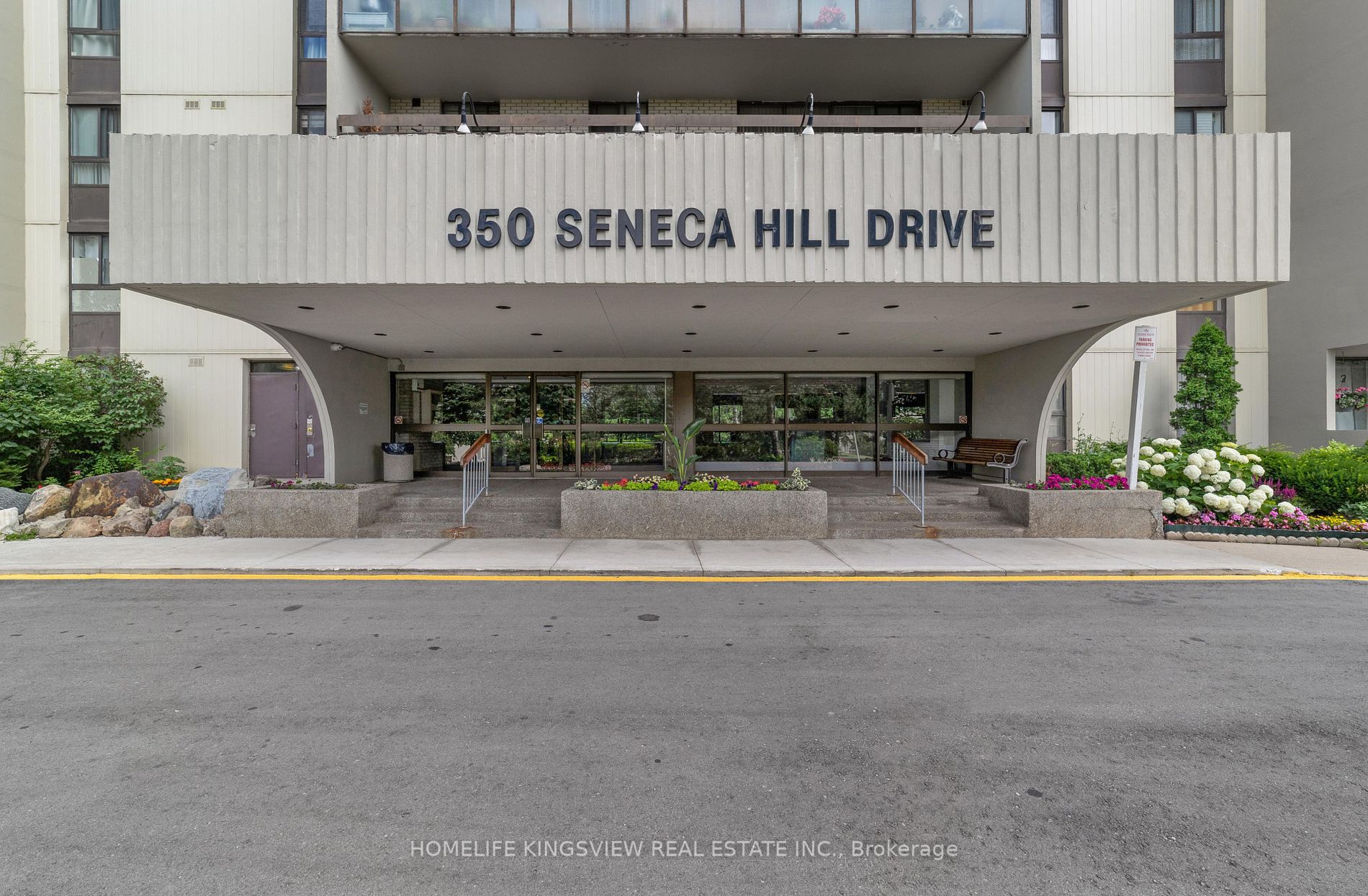350 Seneca Hill Dr, #Ph4