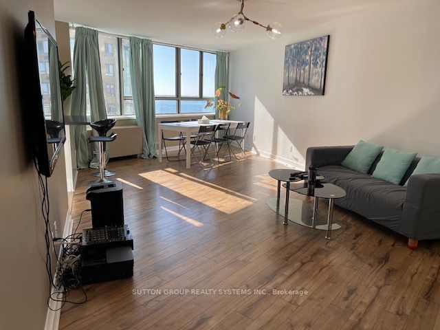 260 Queens Quay W, #1406