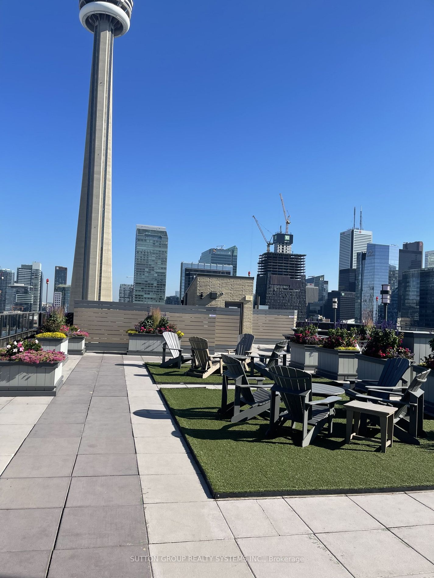 260 Queens Quay W, #1406