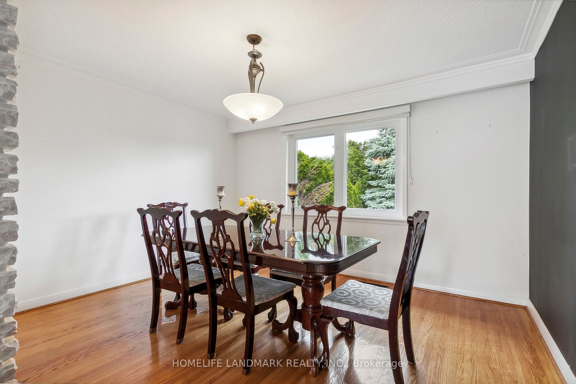 24 Burleigh Heights Drive