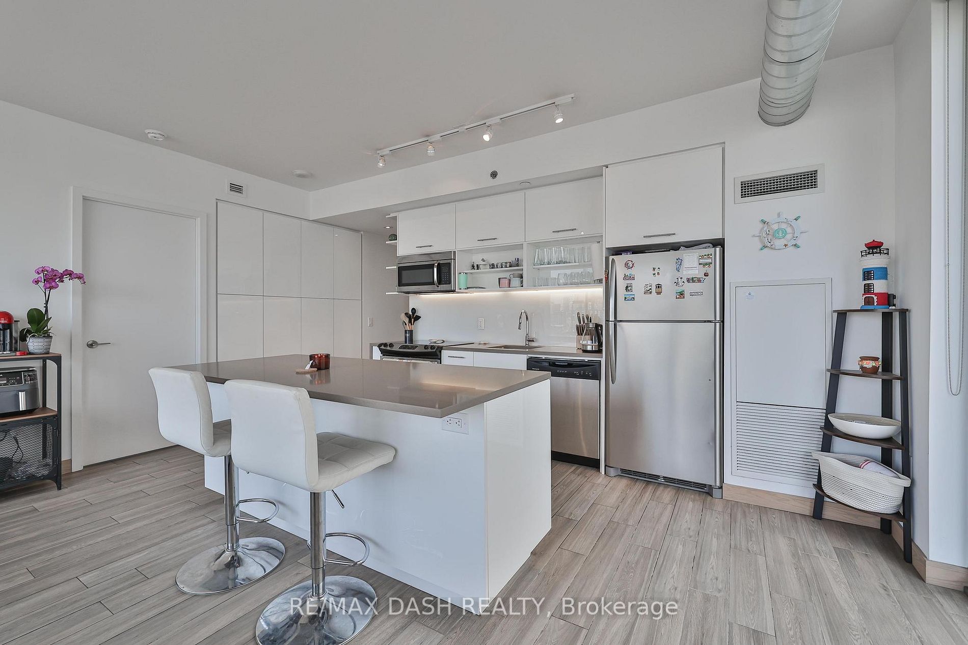 32 Trolley Cres, #1212