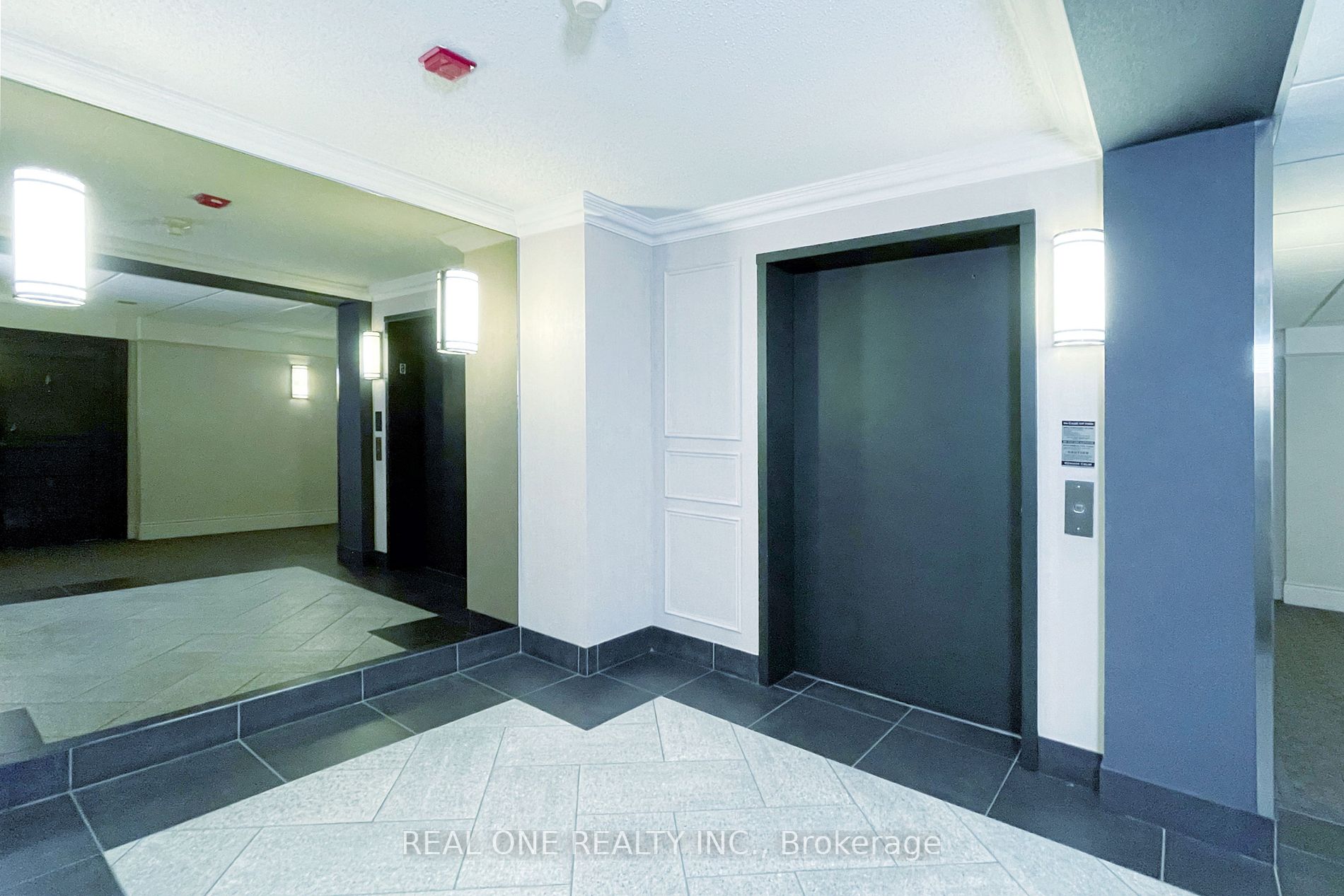 890 Sheppard Ave W, #602