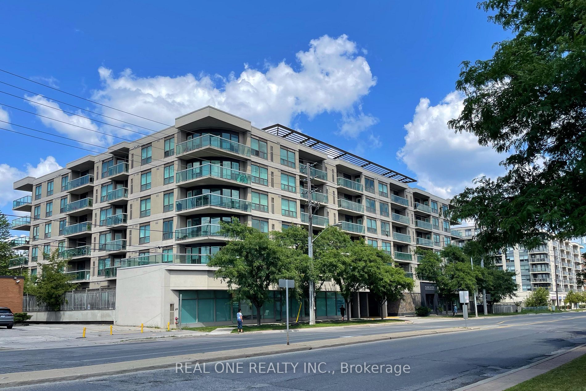 890 Sheppard Ave W, #602