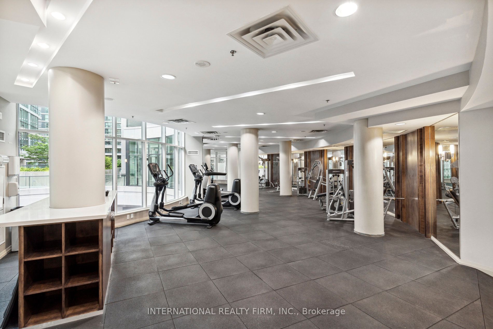 33 Bay St, #1105
