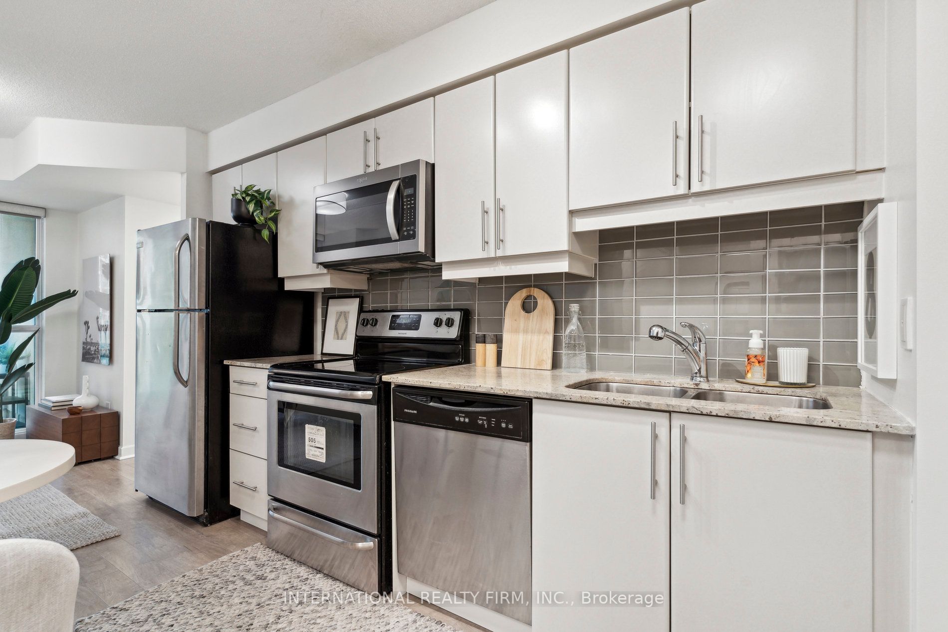 33 Bay St, #1105