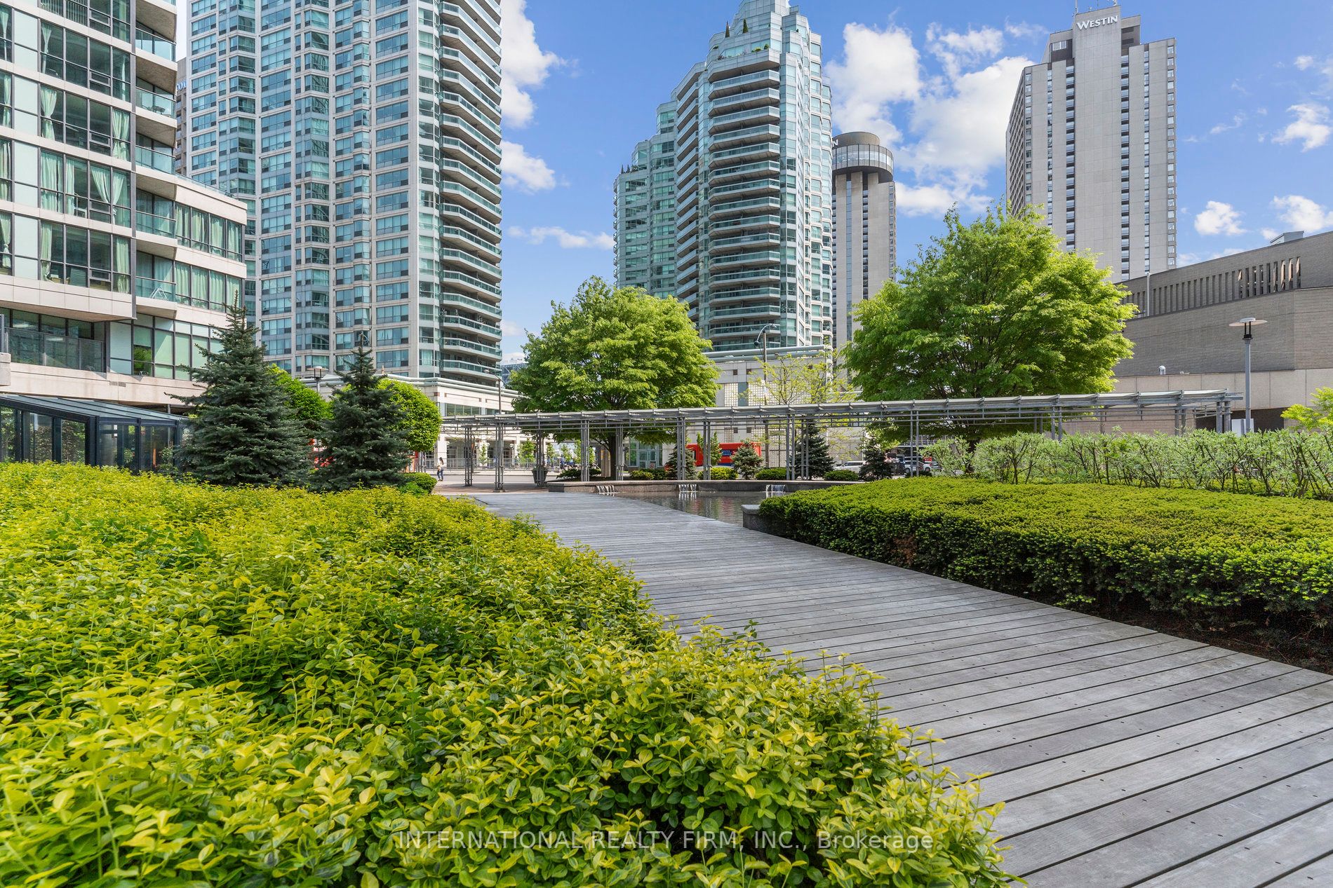 33 Bay St, #1105