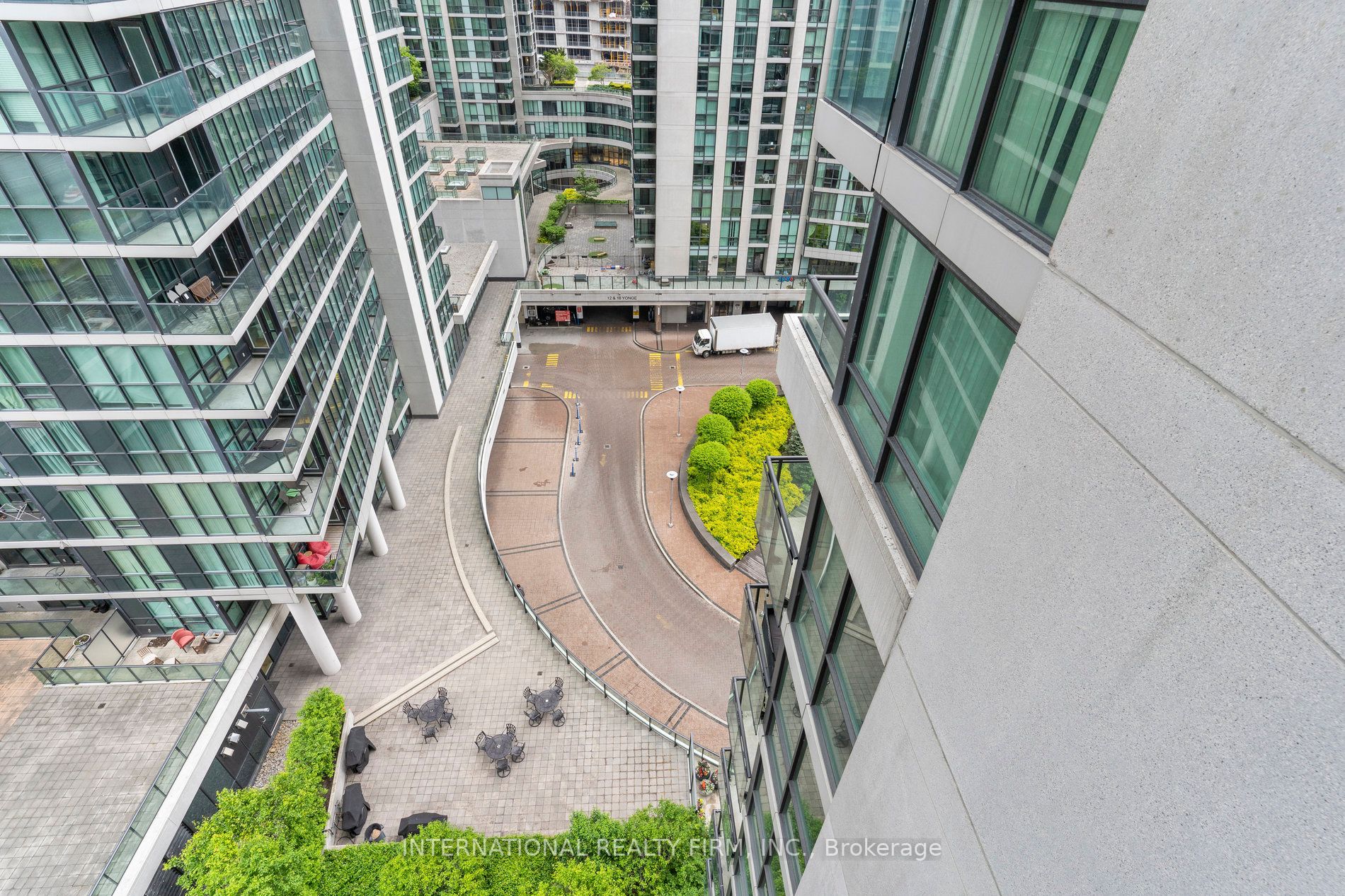 33 Bay St, #1105