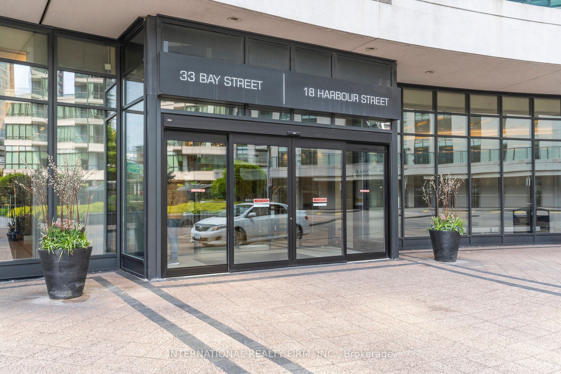 33 Bay St, #1105
