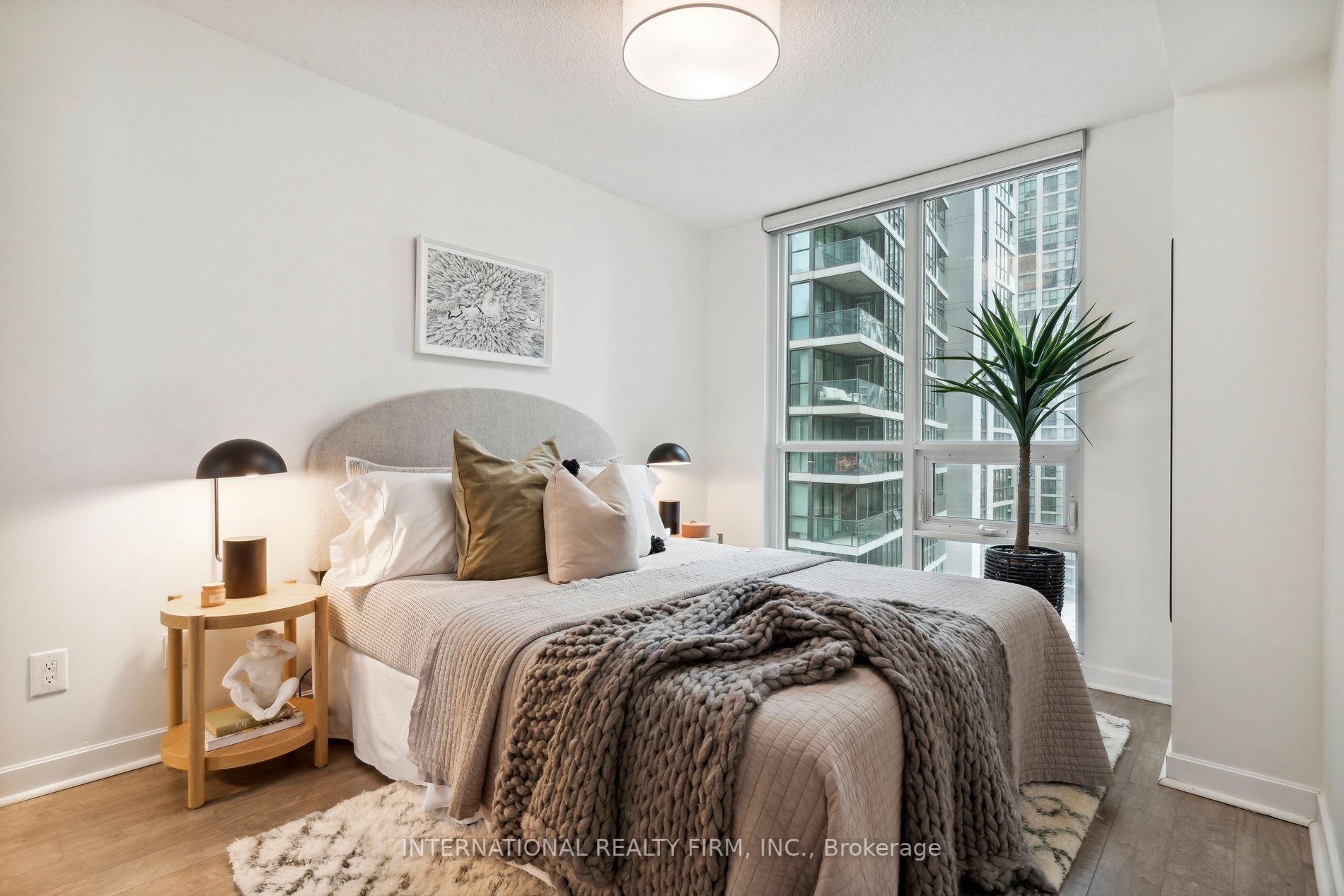 33 Bay St, #1105