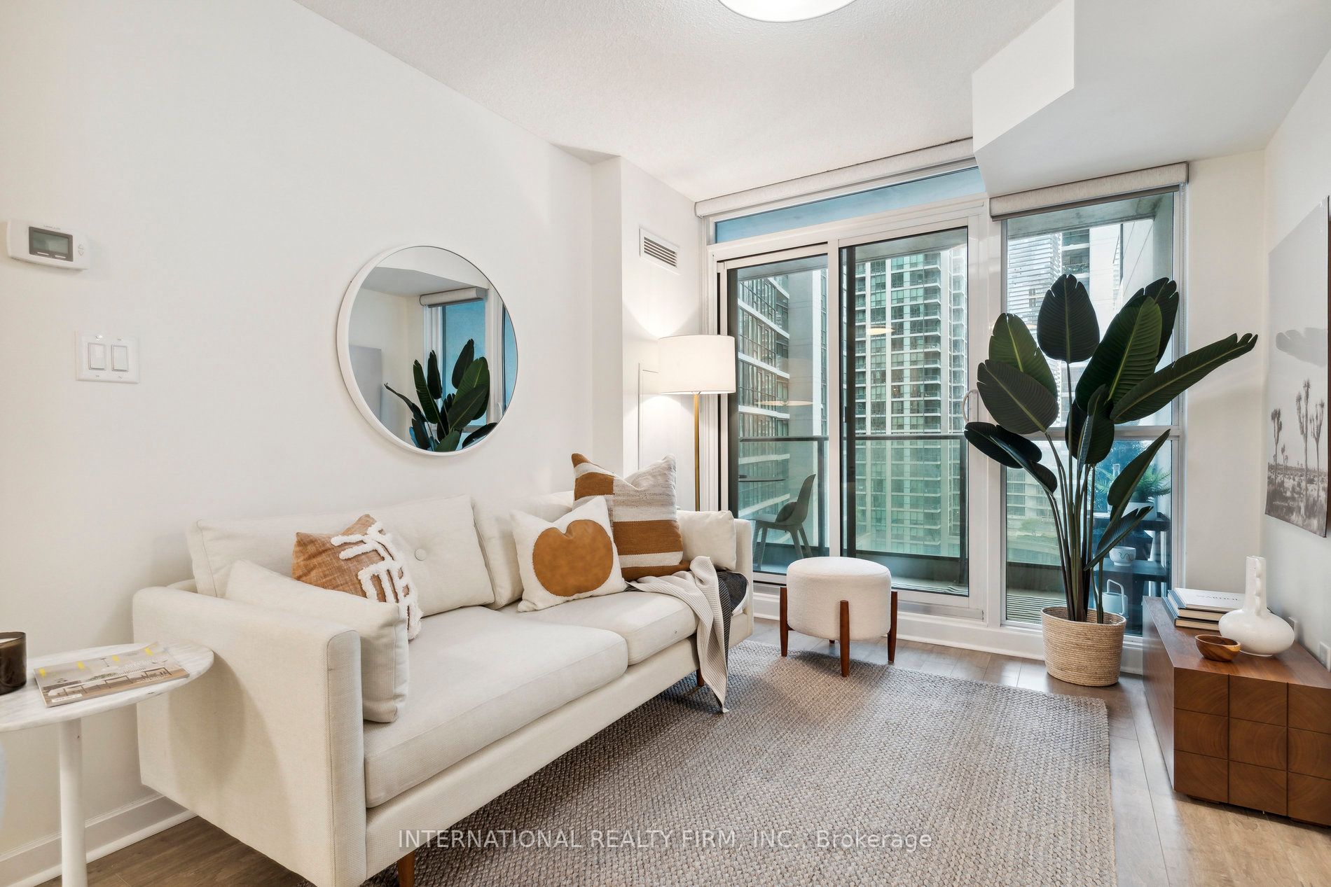 33 Bay St, #1105