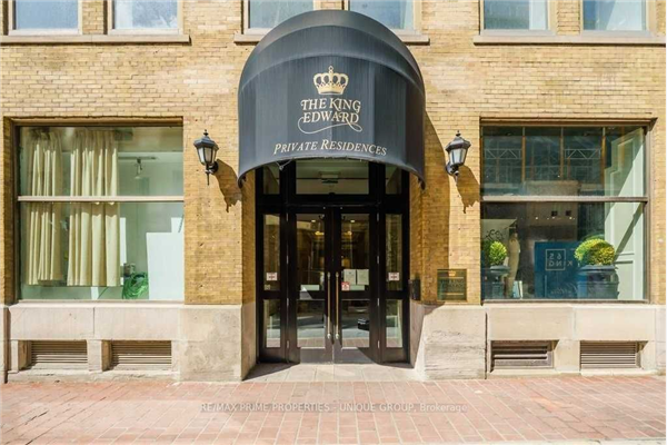 22 Leader Lane, Toronto