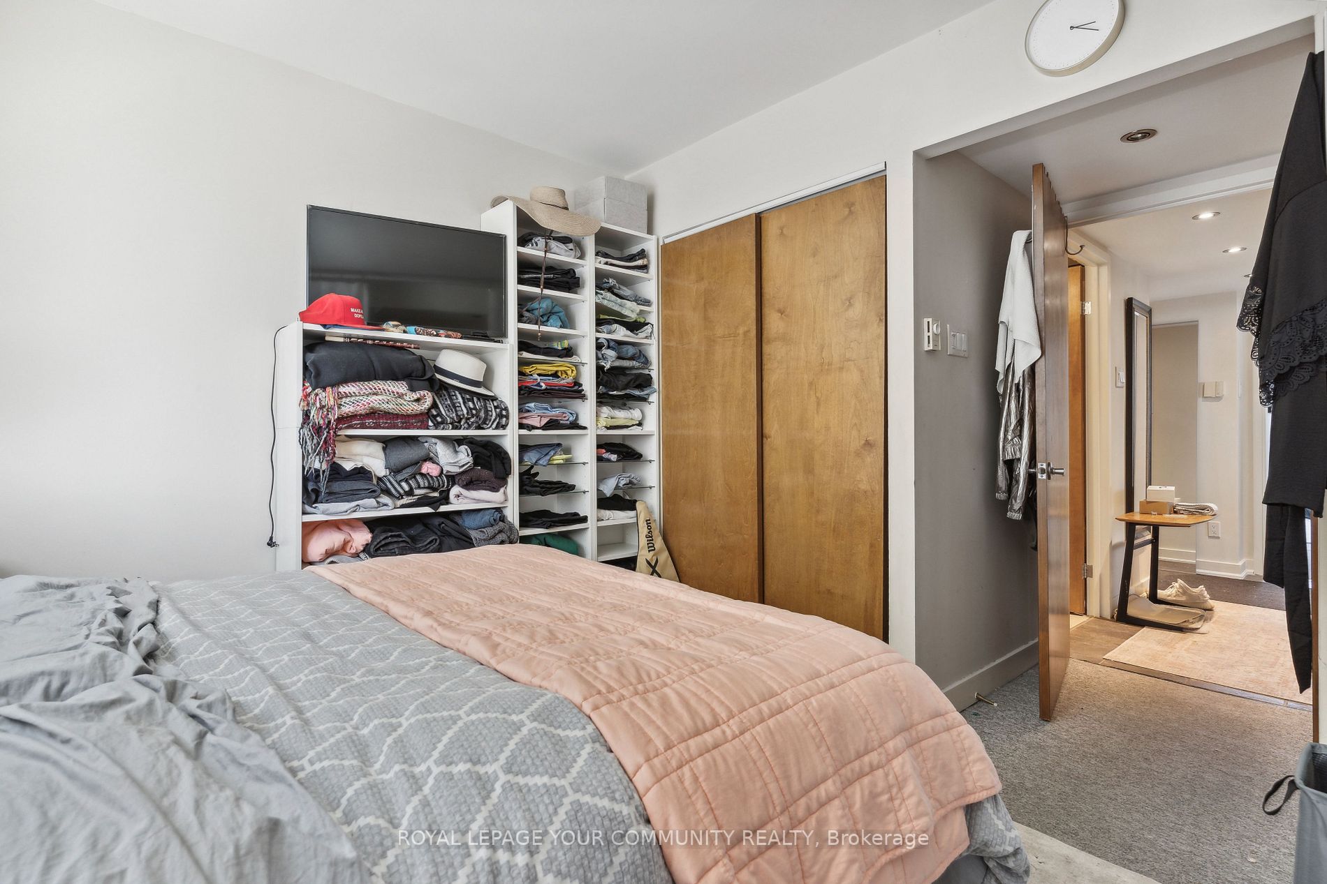 409 Bloor St E, #602