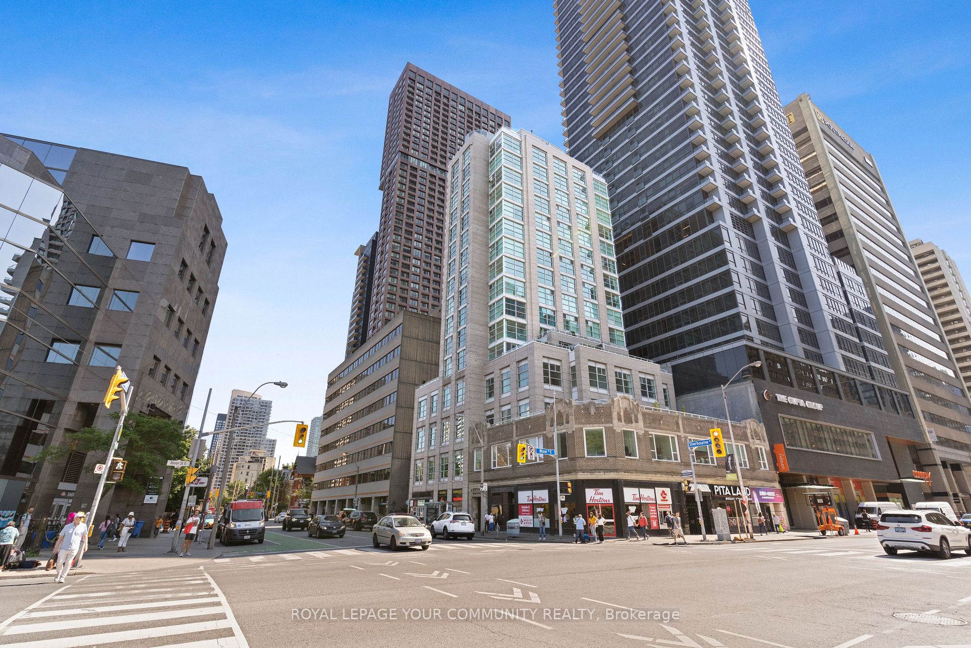 409 Bloor St E, #602