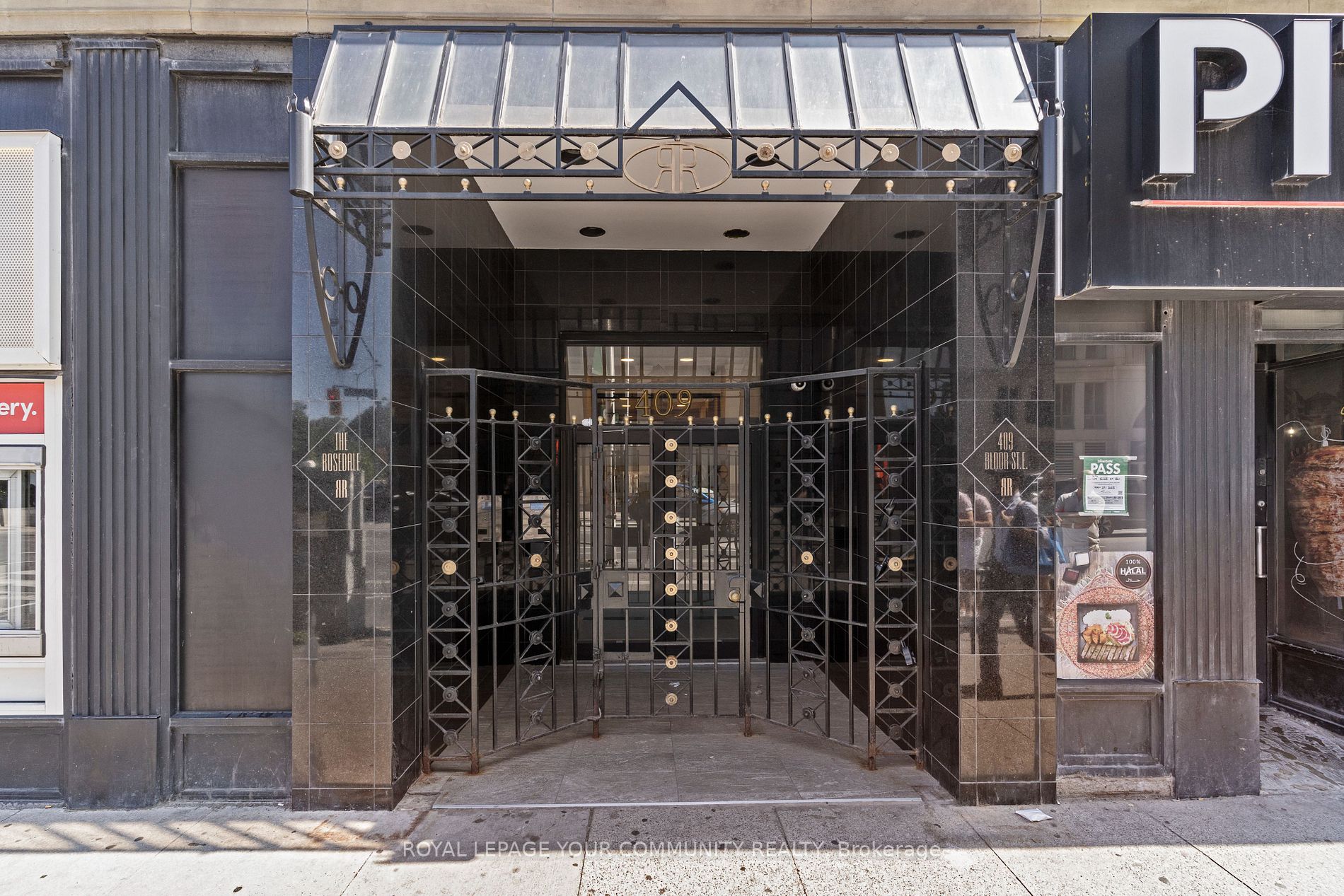 409 Bloor St E, #602