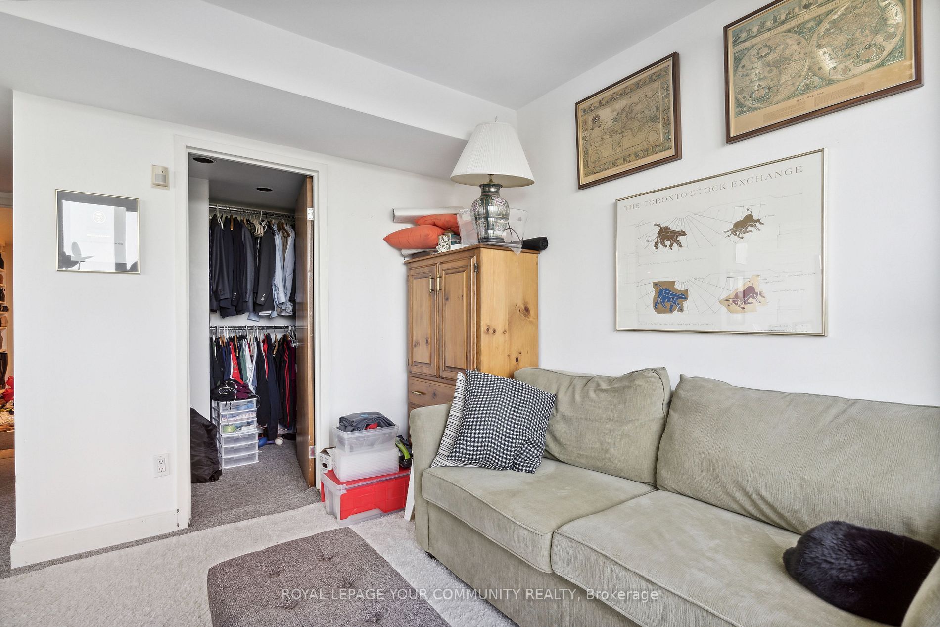 409 Bloor St E, #602