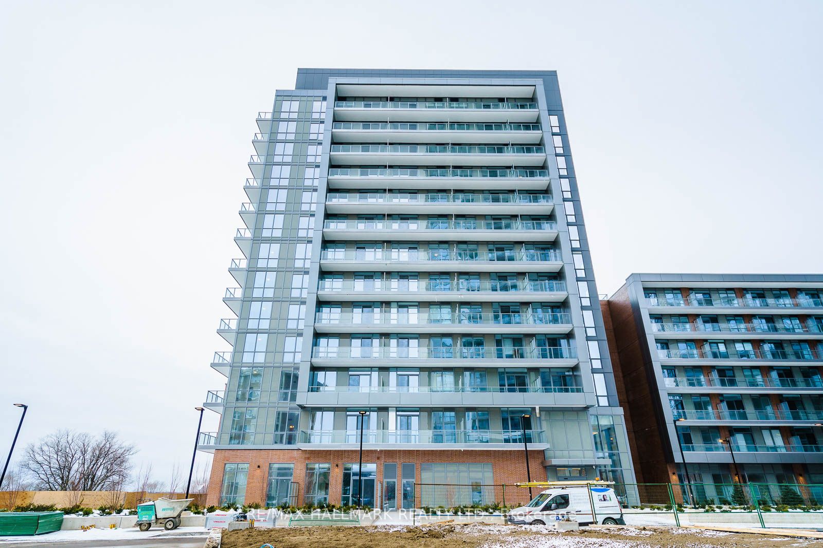36 Forest Manor Rd, #406