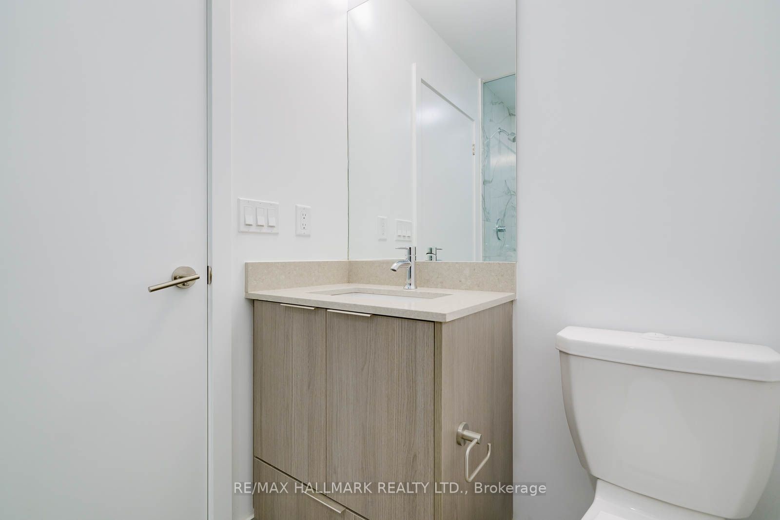 36 Forest Manor Rd, #406