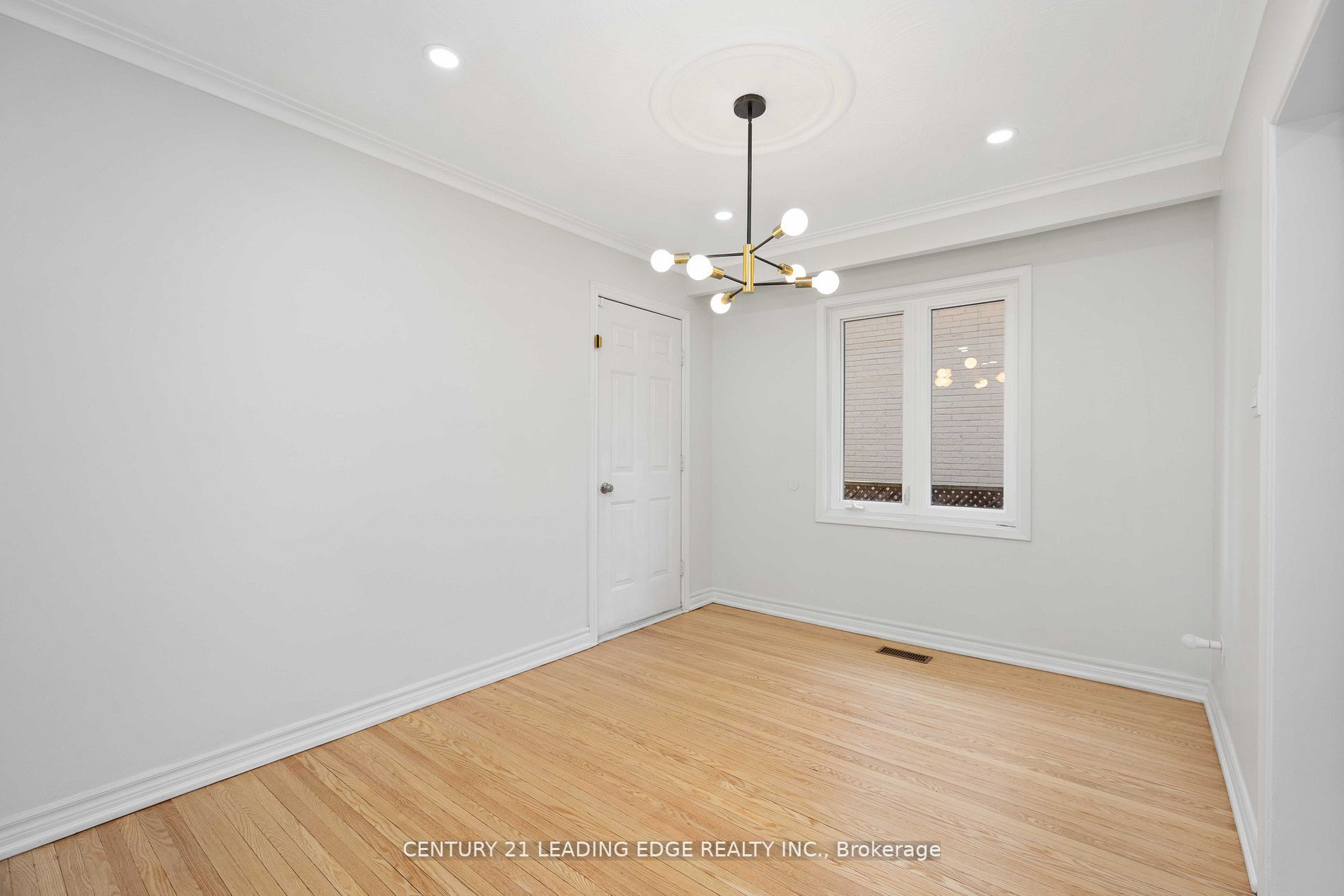 25 Karen Rd