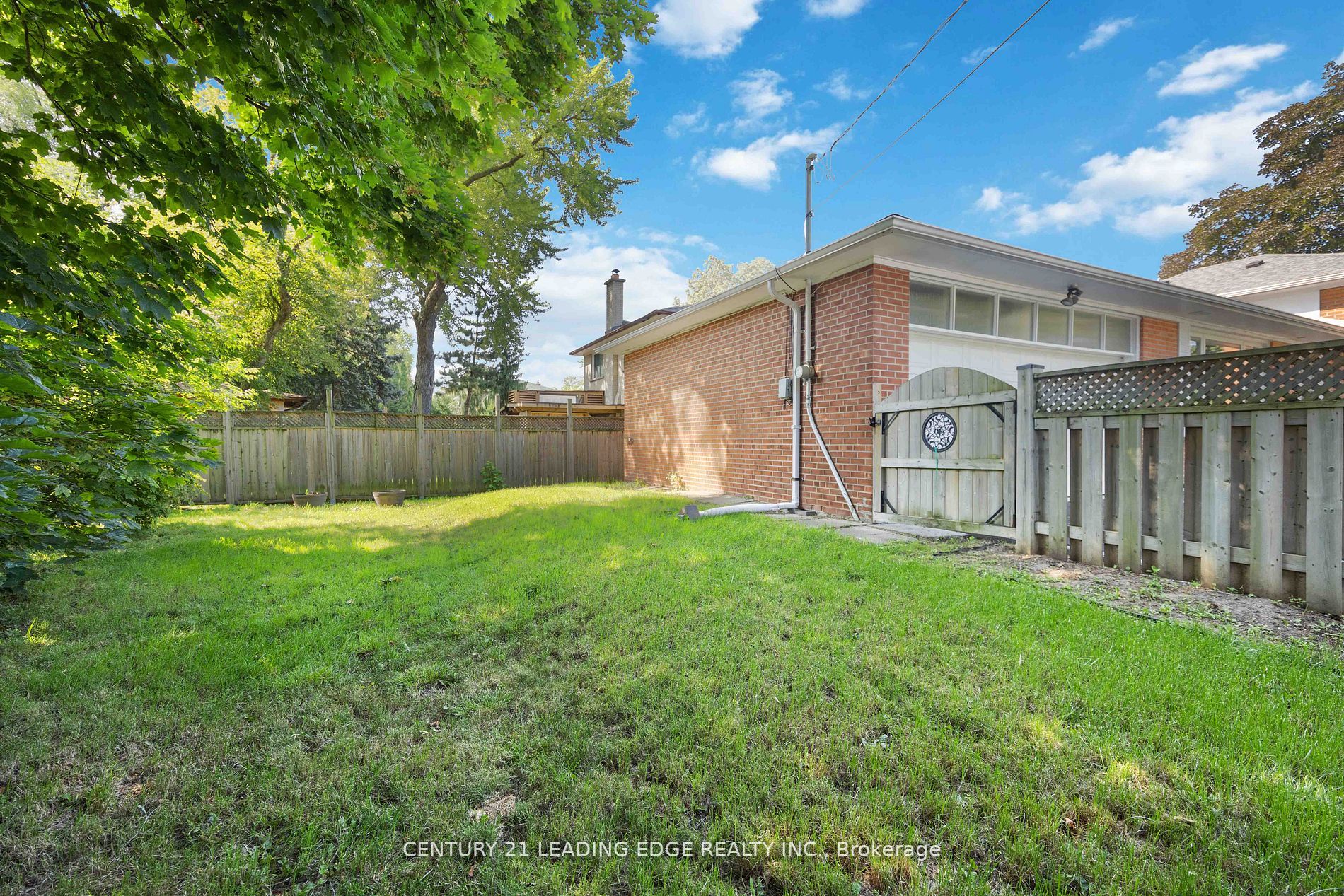 25 Karen Rd