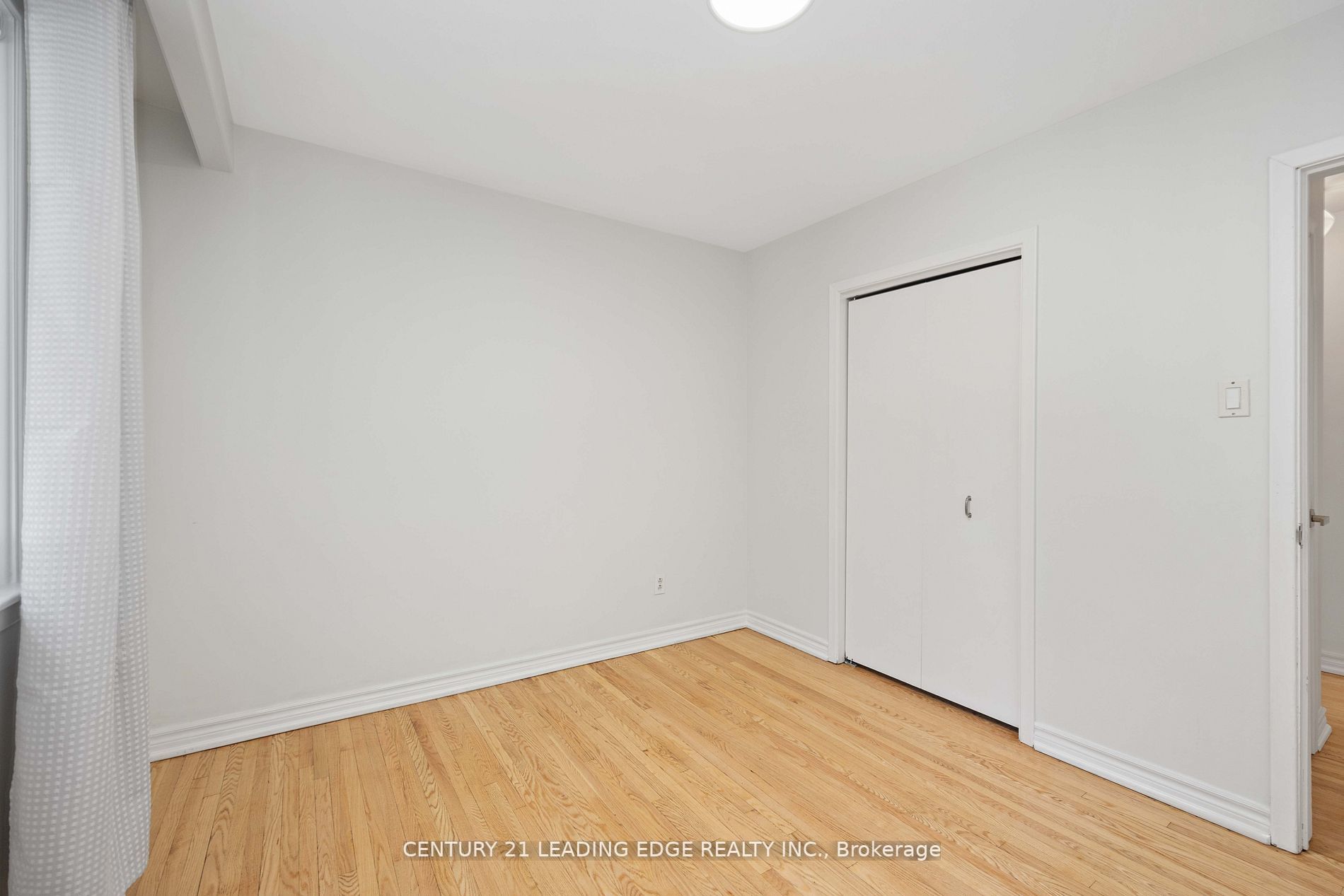 25 Karen Rd