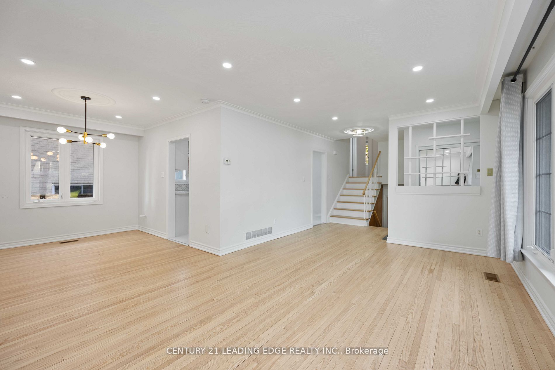 25 Karen Rd