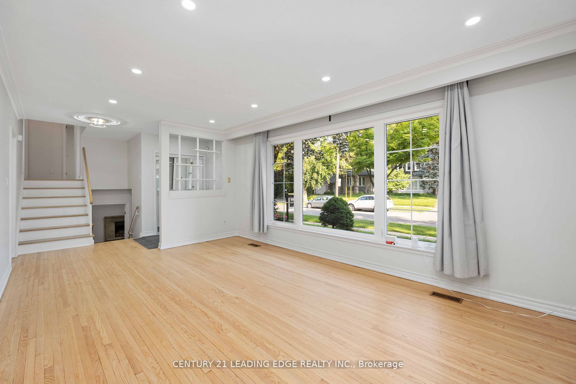 25 Karen Rd
