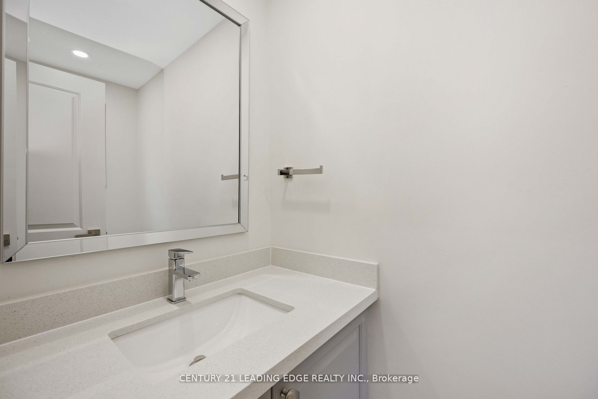 25 Karen Rd