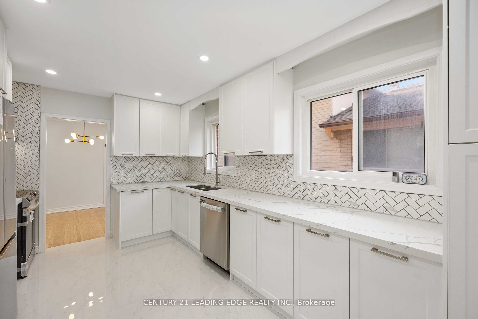 25 Karen Rd