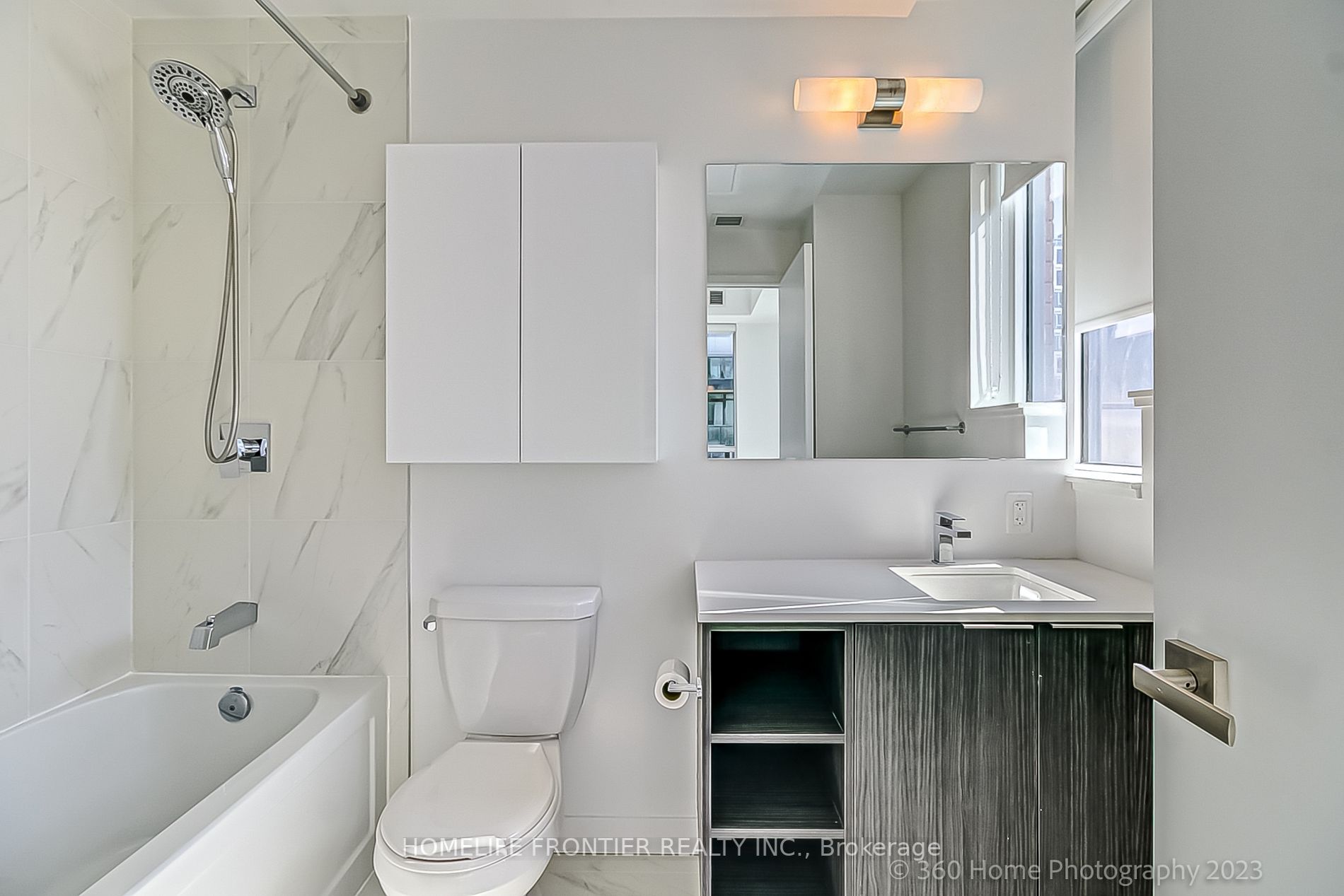 31 Tippett Rd, #731