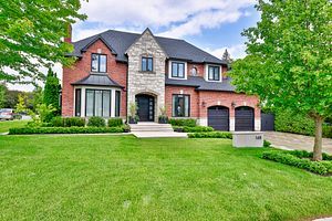 148 Highland Cres