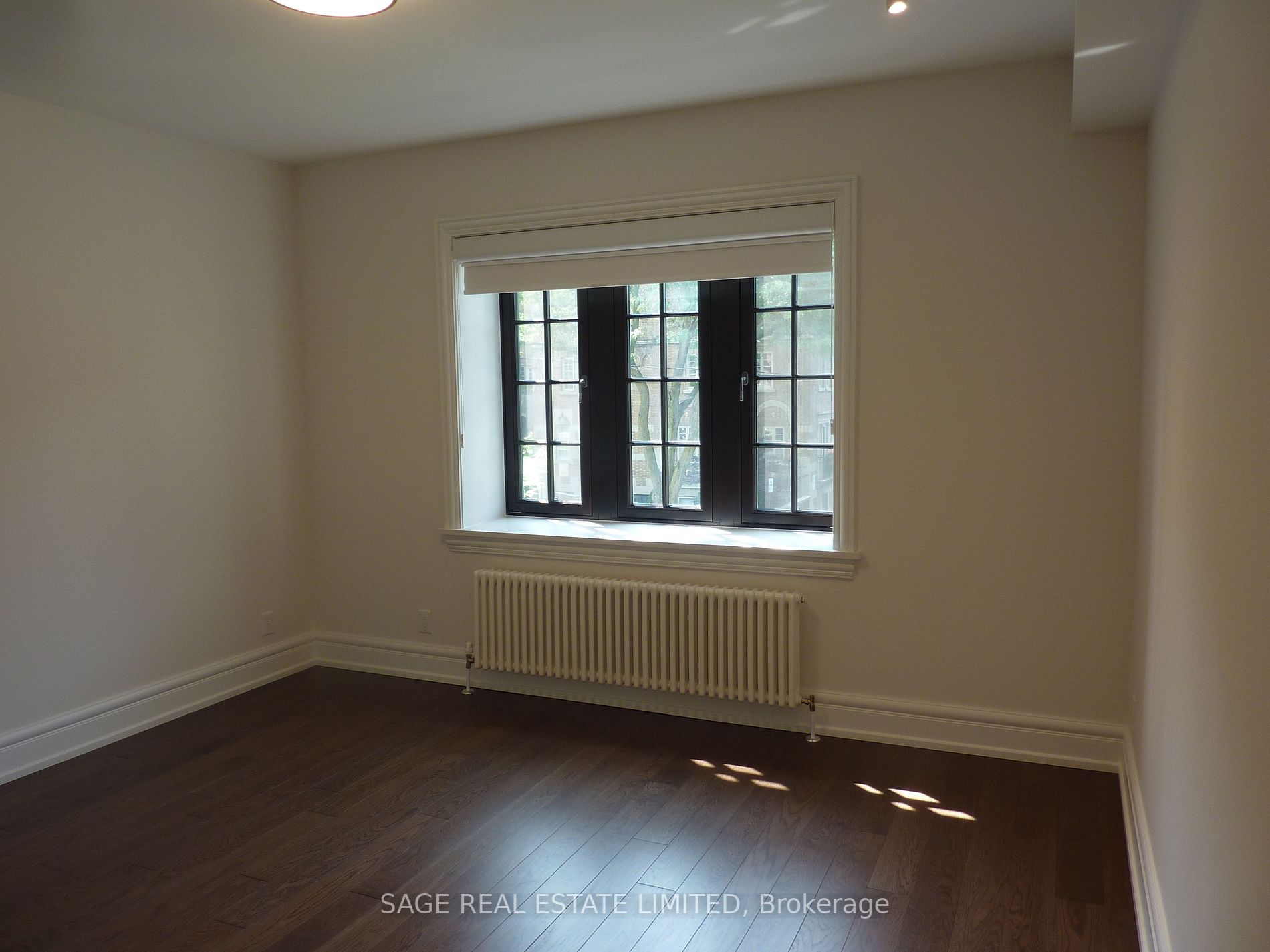 2 Clarendon Ave, #210