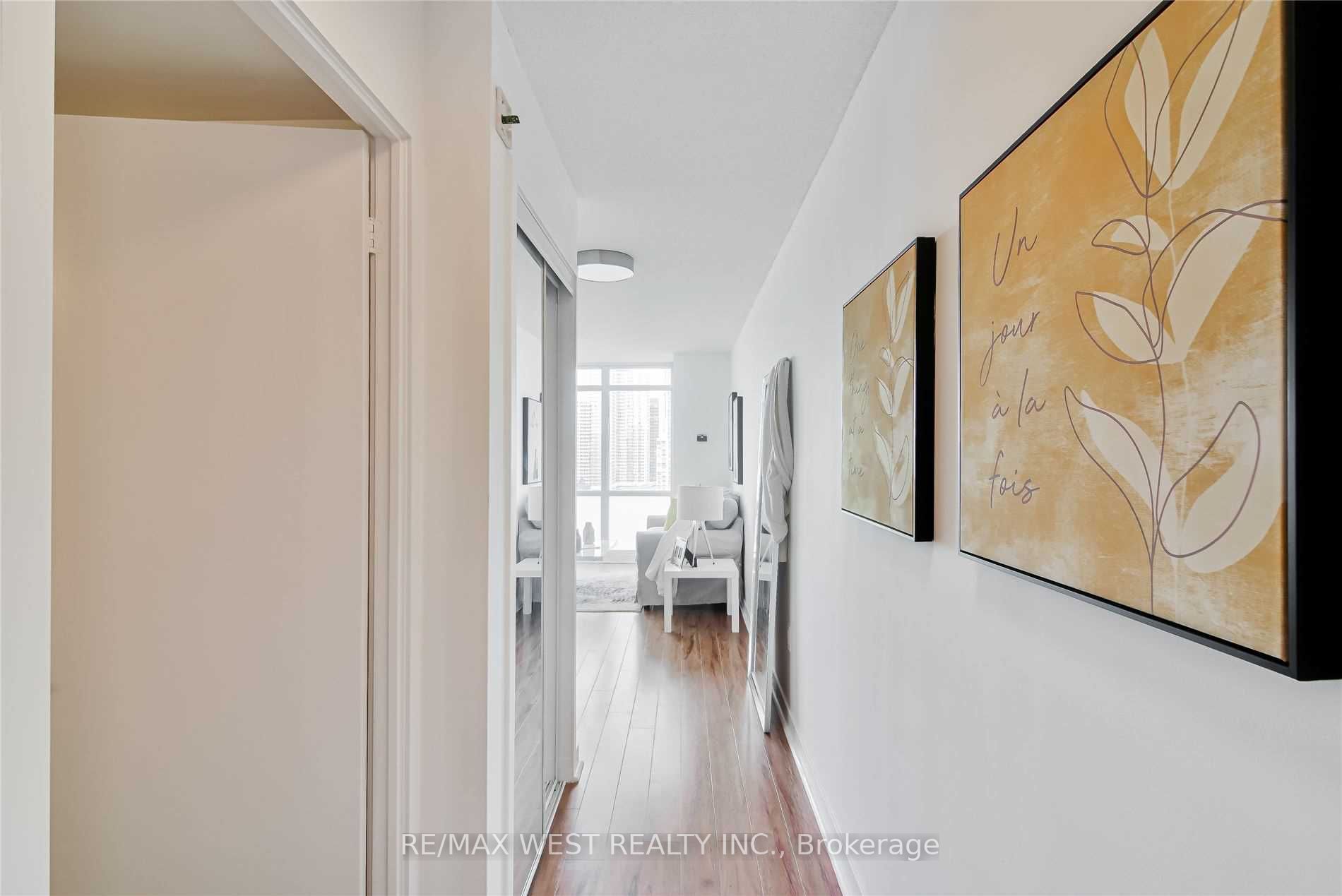 11 Brunel Crt, #1716