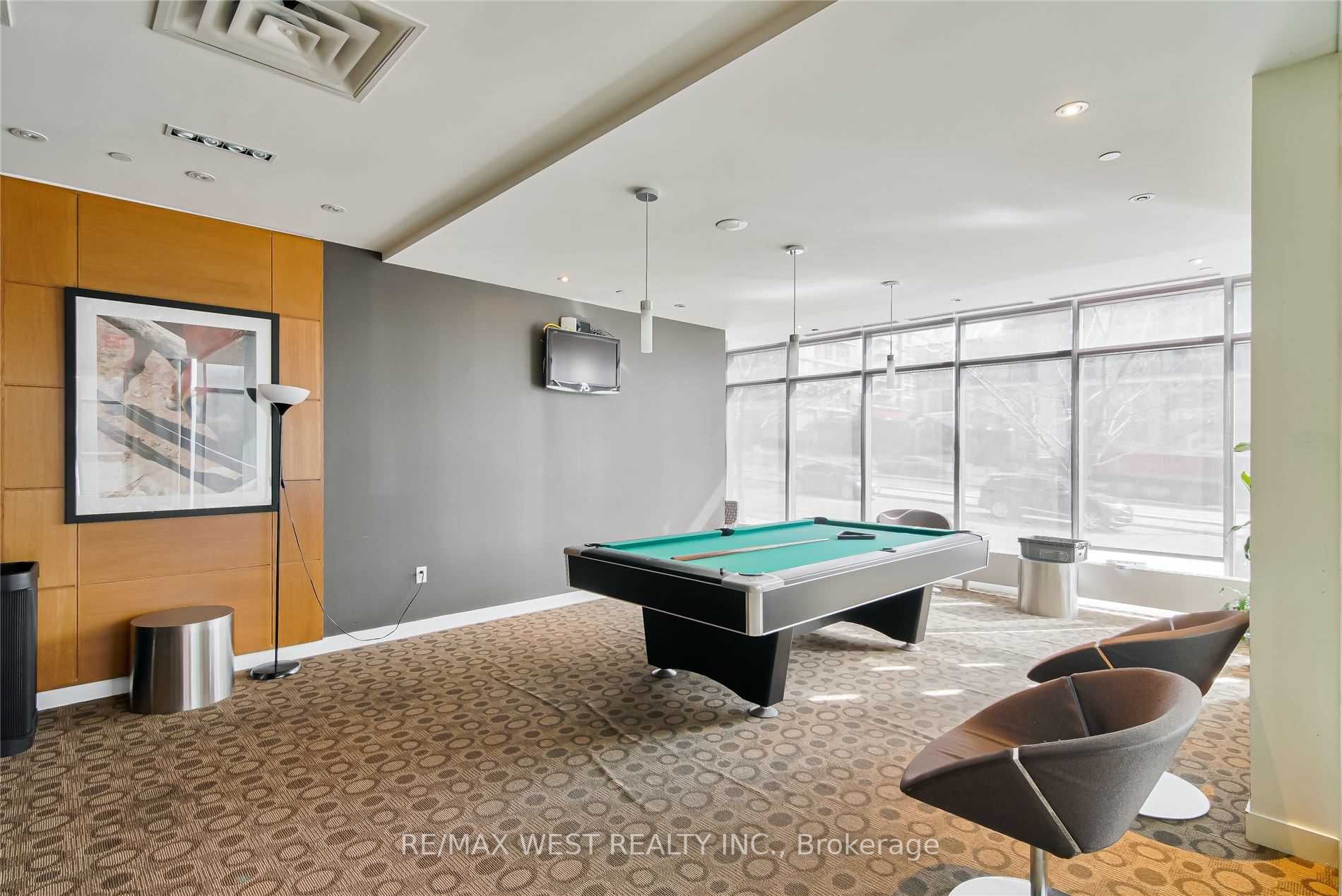 11 Brunel Crt, #1716