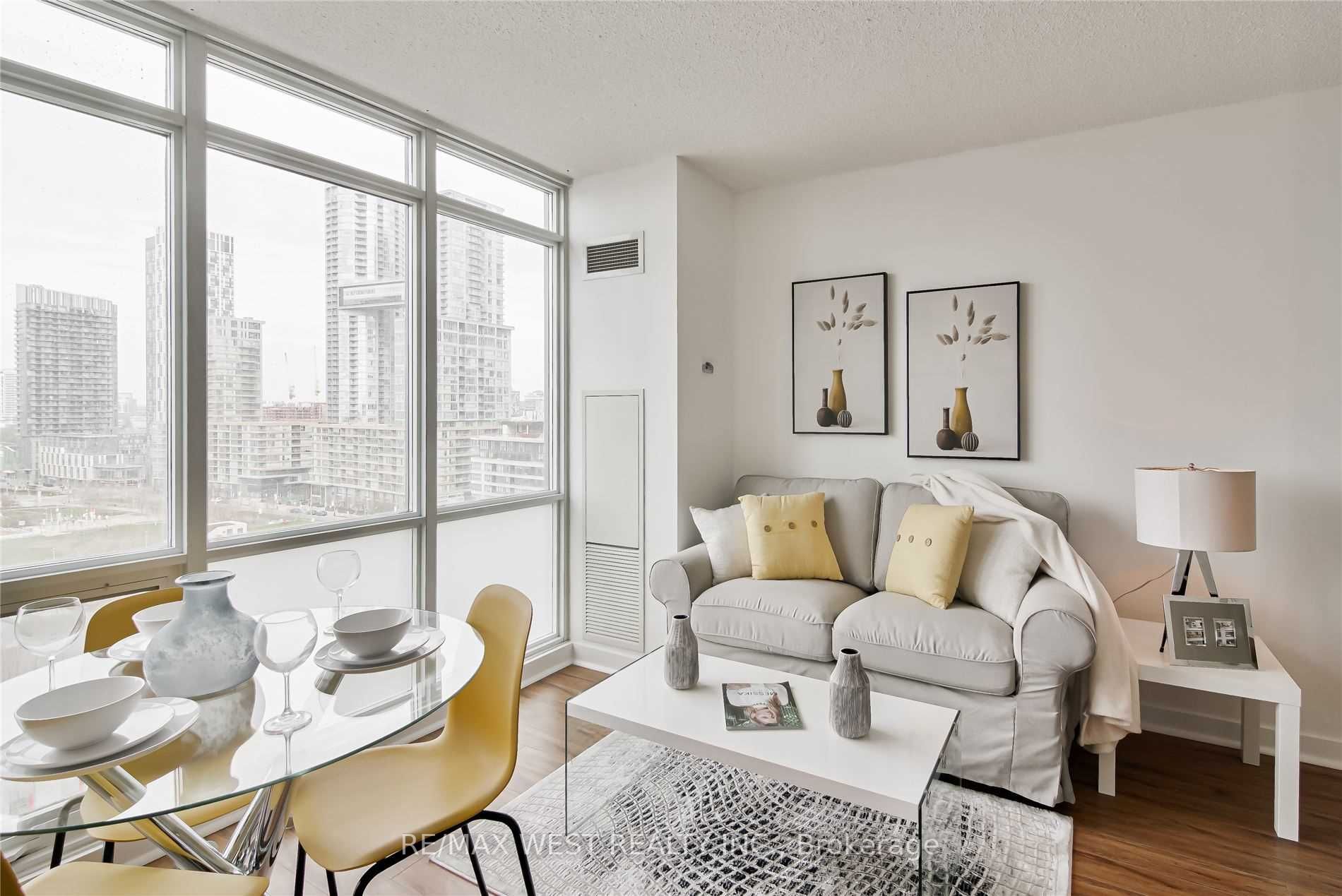 11 Brunel Crt, #1716