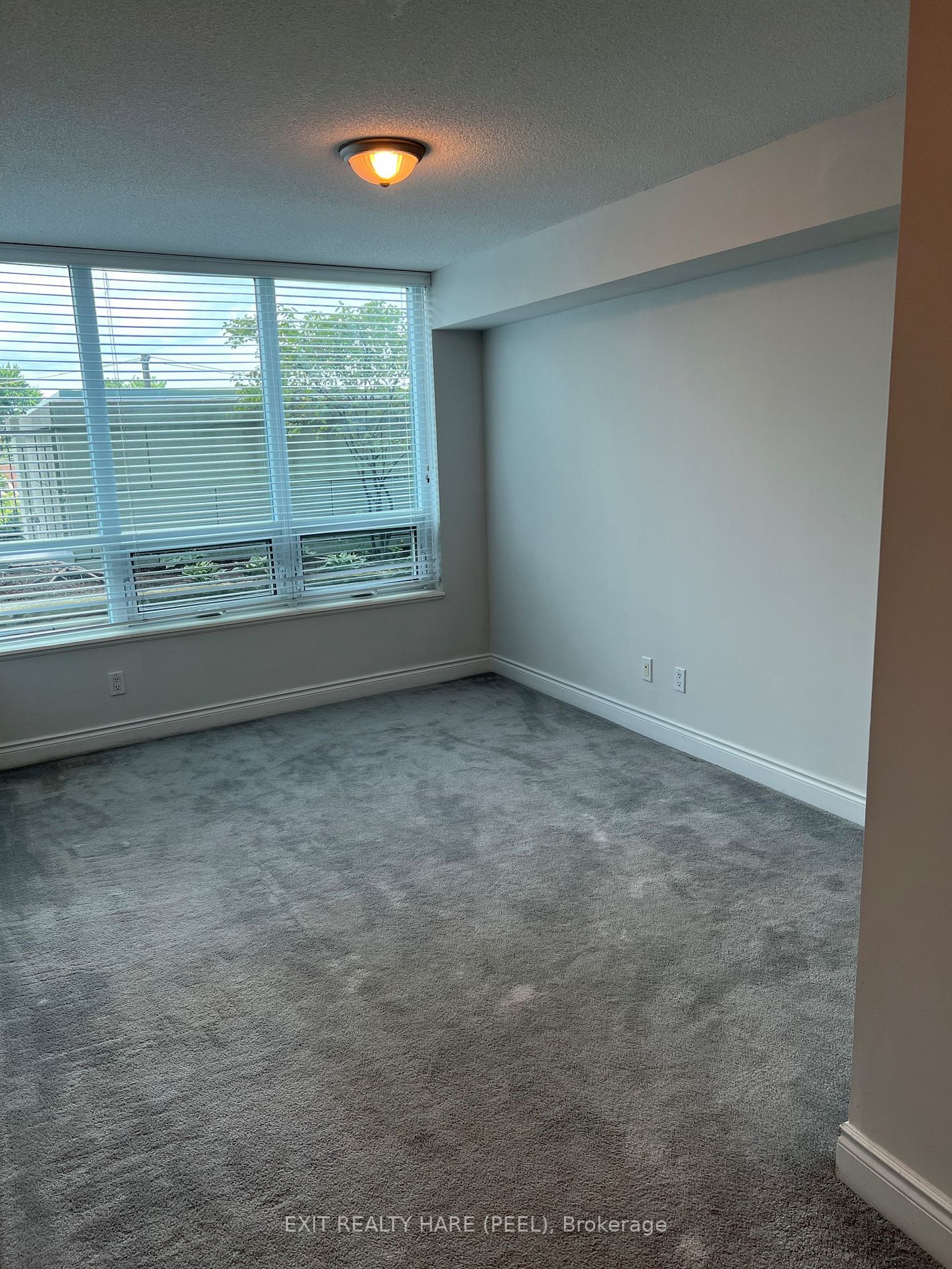 15 Greenview Avenue, #307